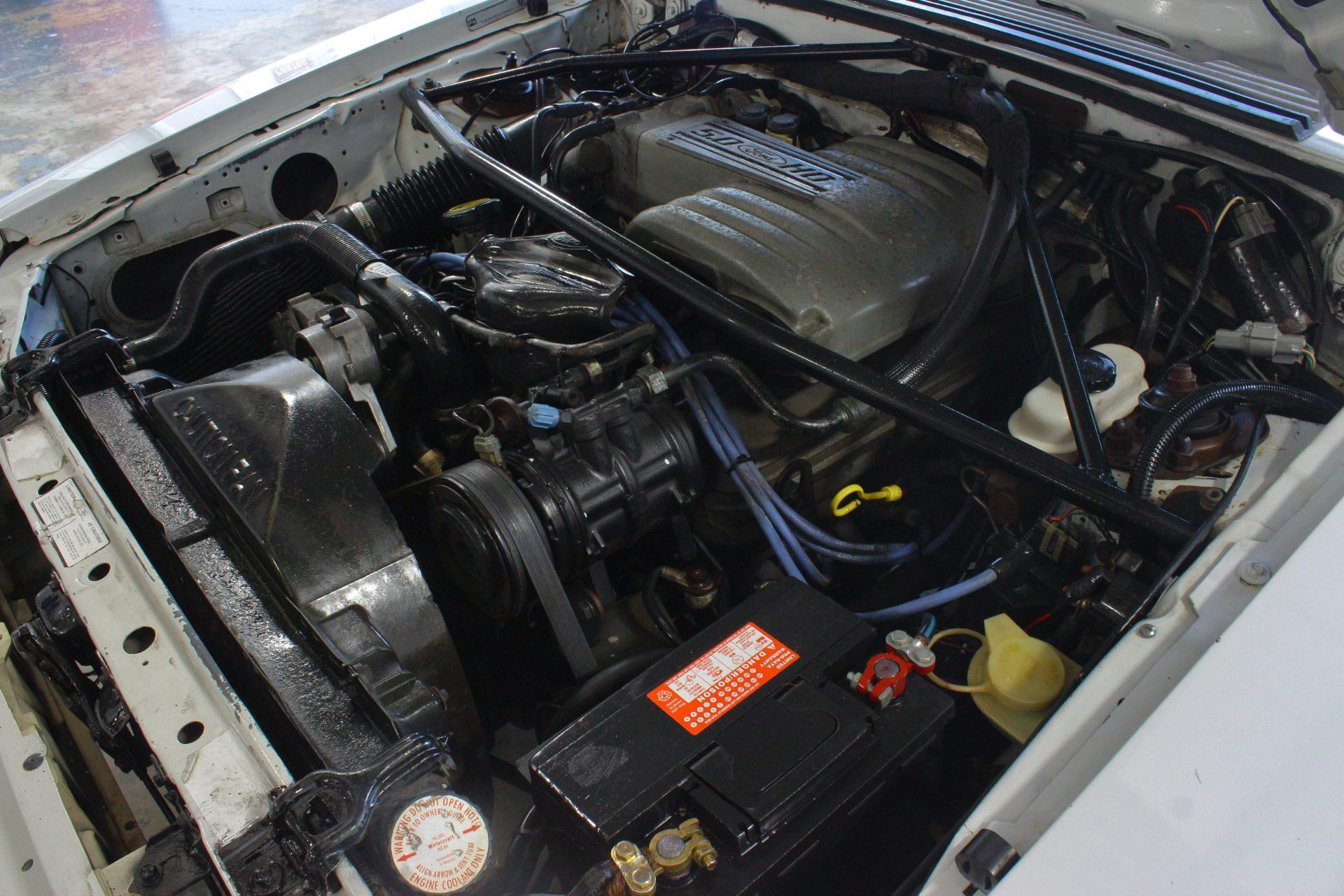 1987 Ford Mustang GT 10