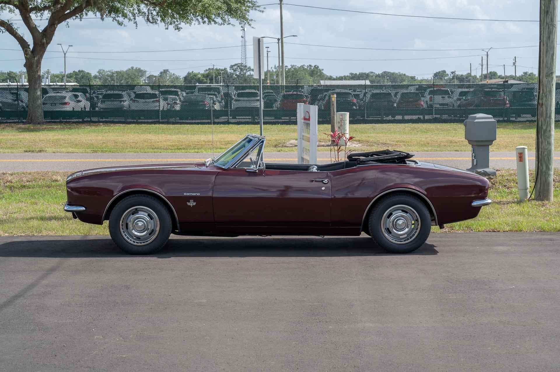 1967 Chevrolet Camaro 18