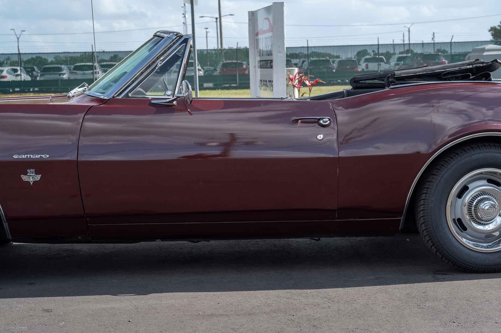 1967 Chevrolet Camaro 24