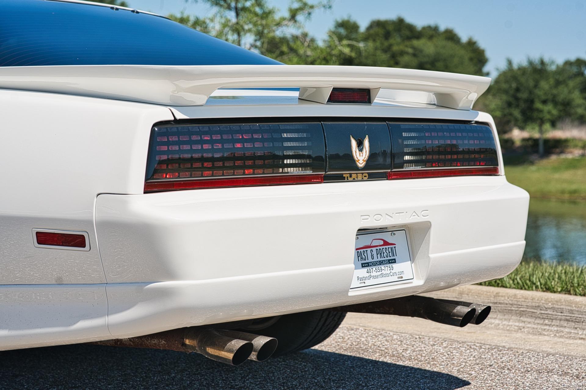 1989 Pontiac Trans AM 38