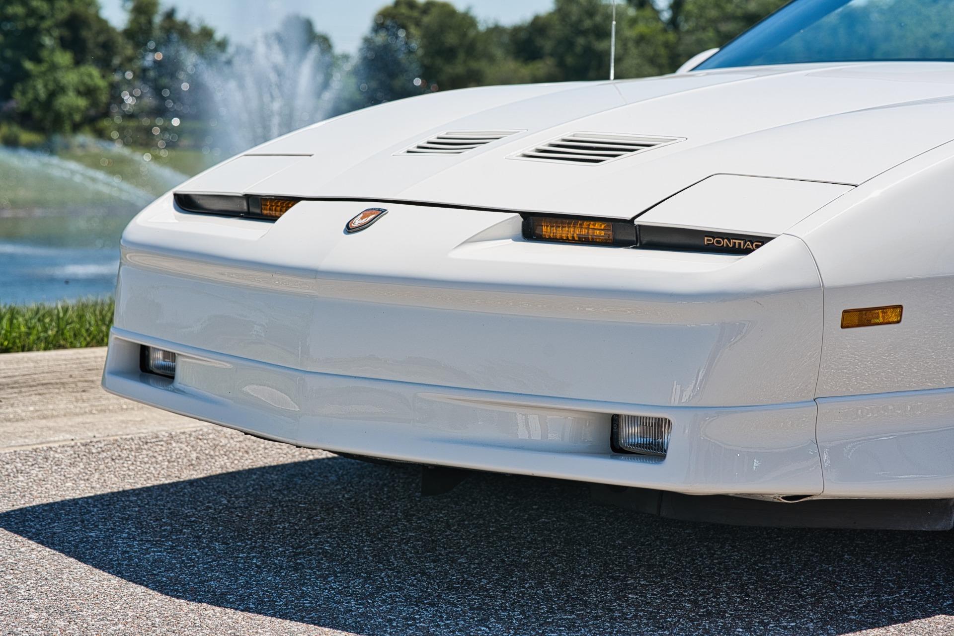 1989 Pontiac Trans AM 33