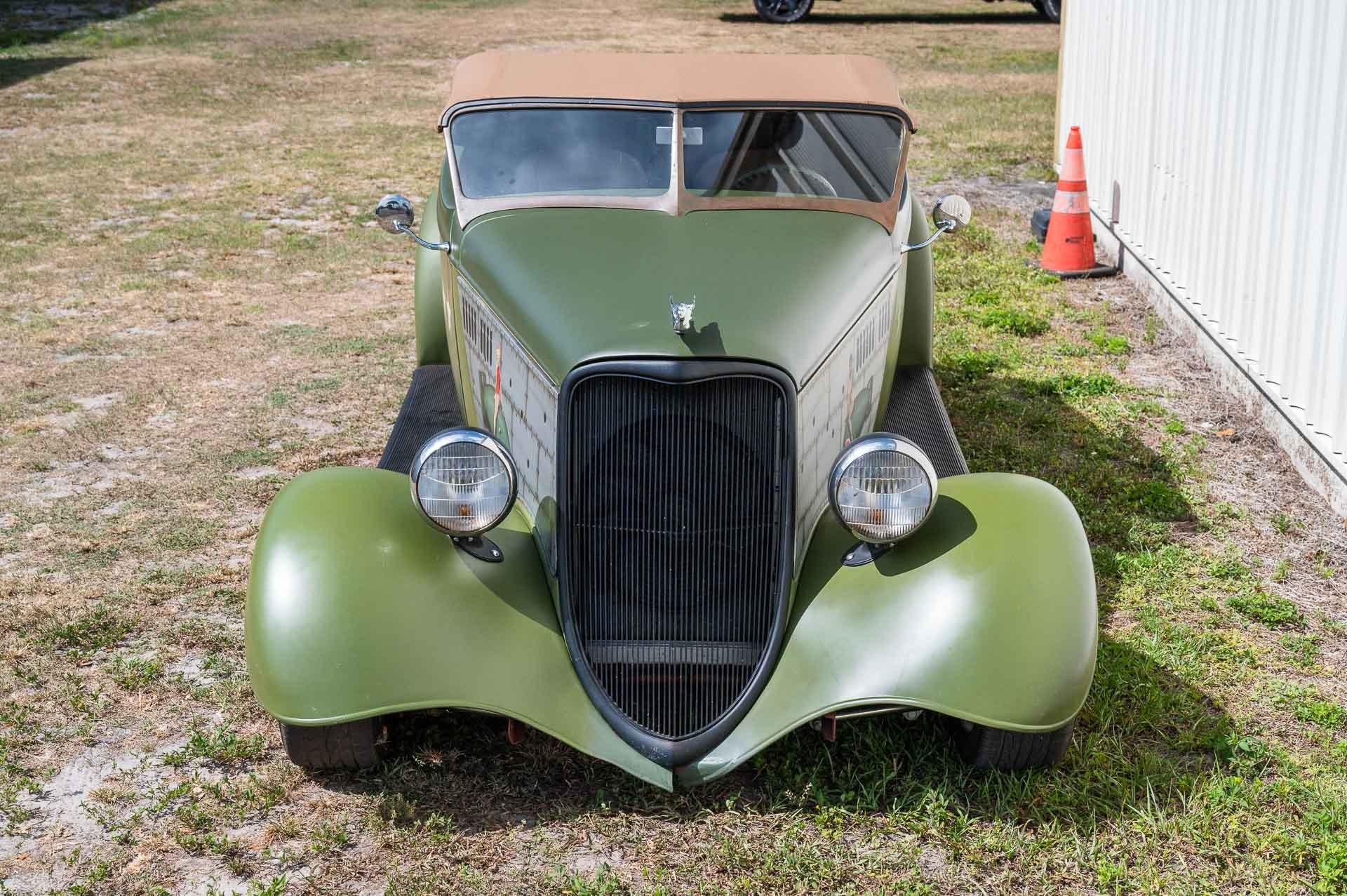 1933 Ford  Coupe 8