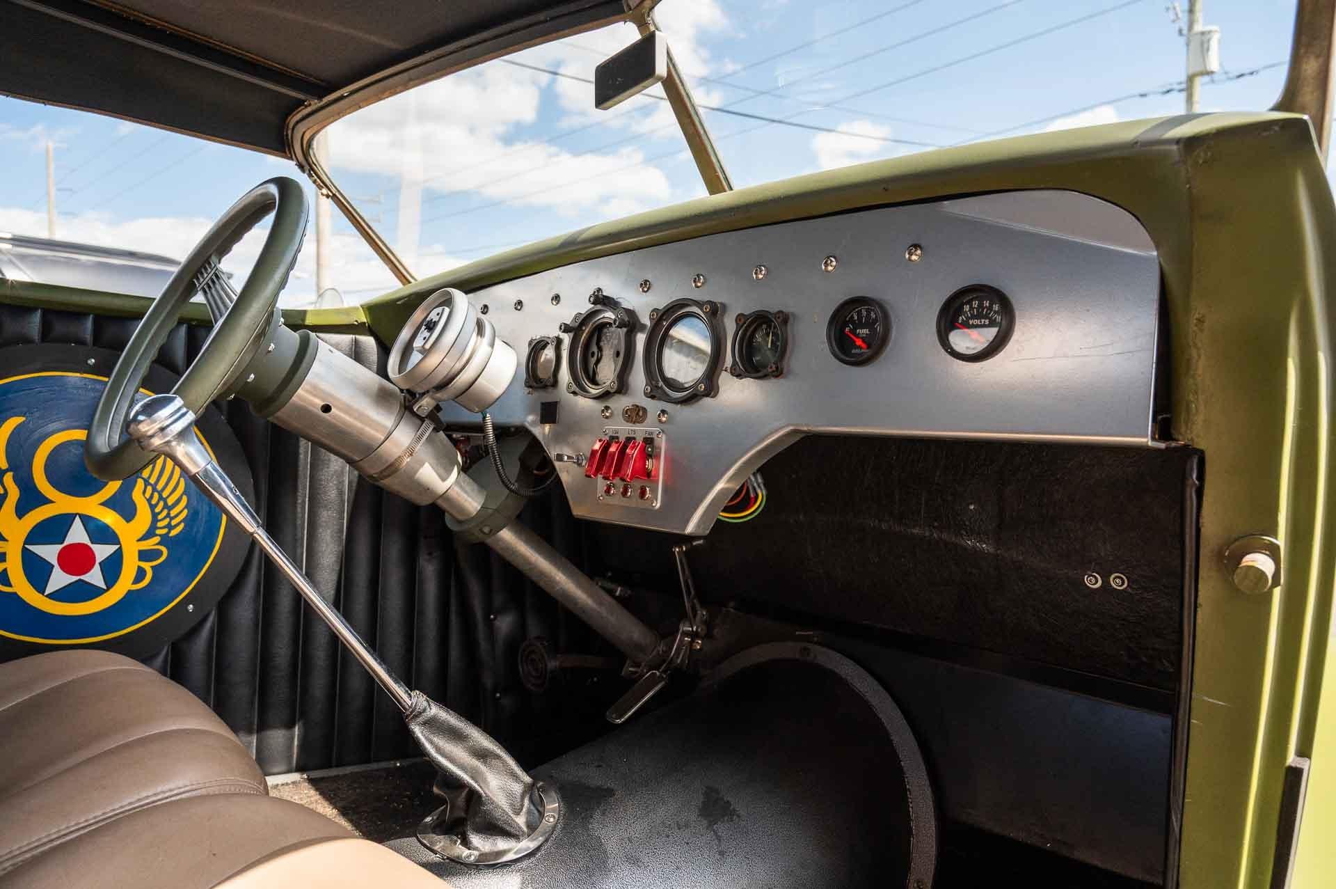1933 Ford  Coupe 55