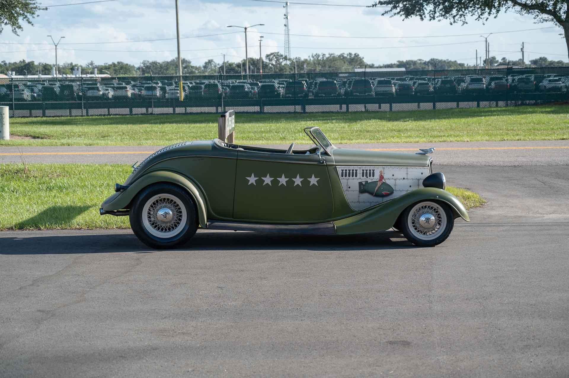 1933 Ford  Roadster 110