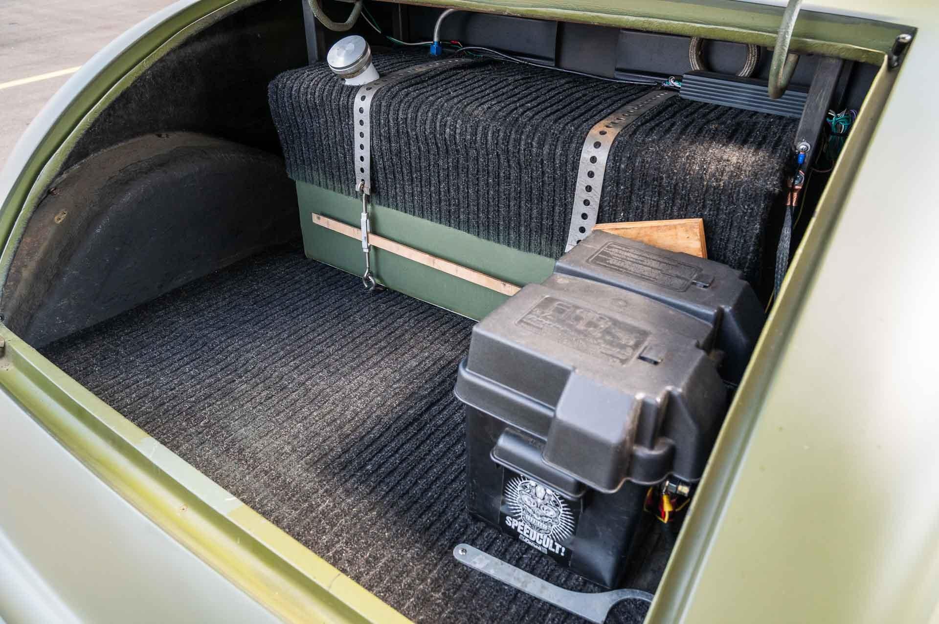 1933 Ford  Coupe 83