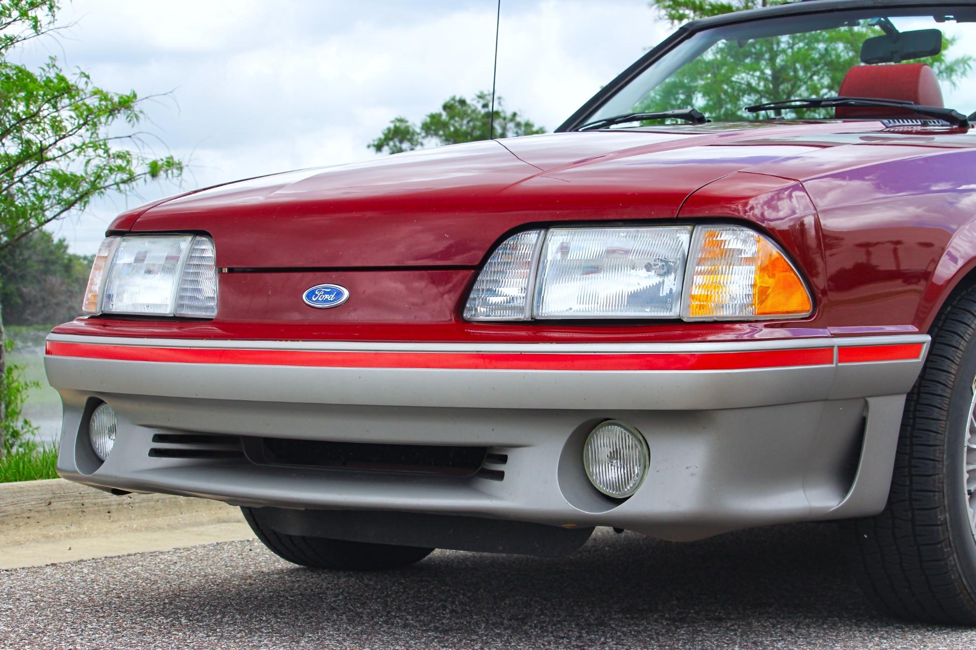 1988 Ford Mustang GT 32
