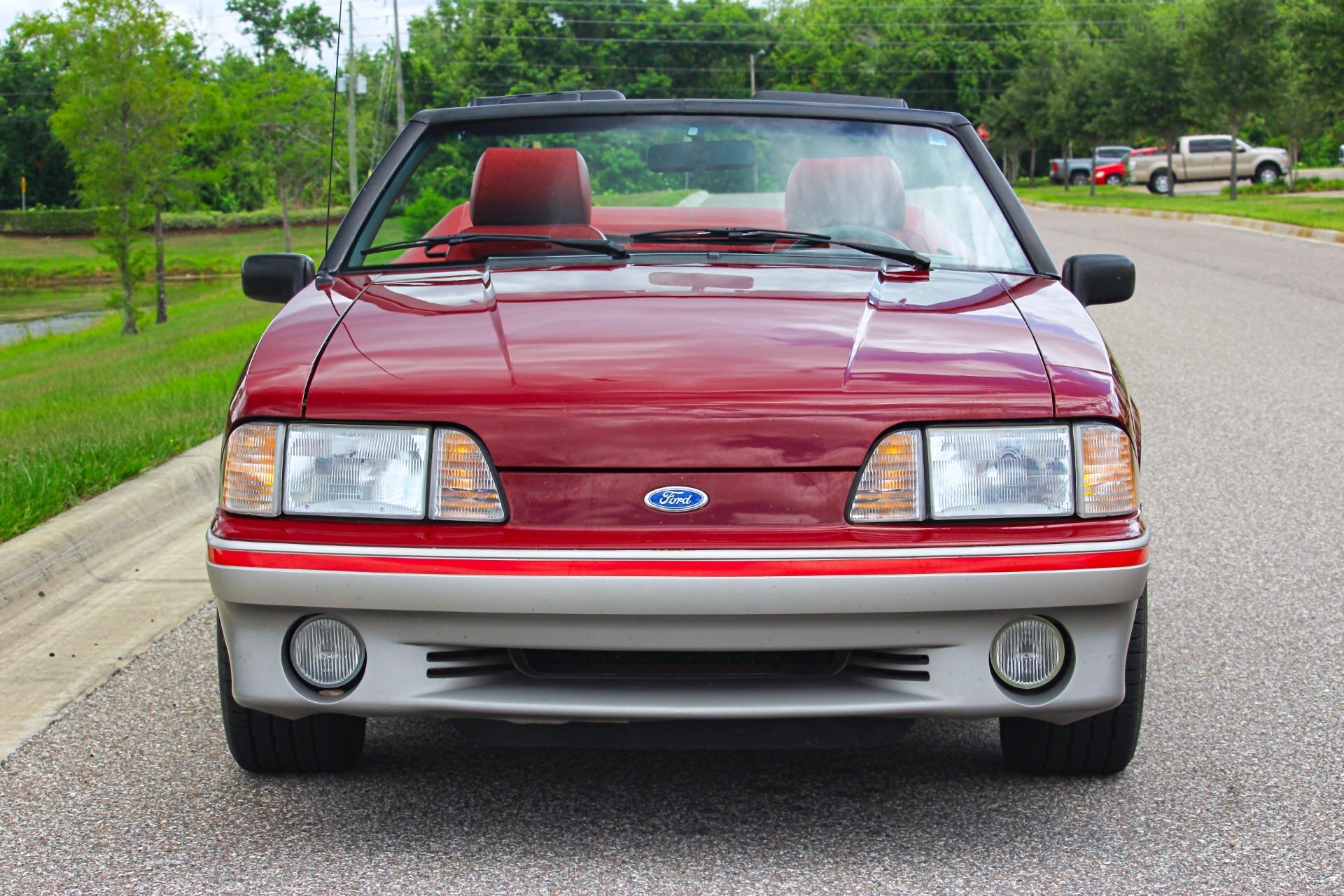 1988 Ford Mustang GT 35