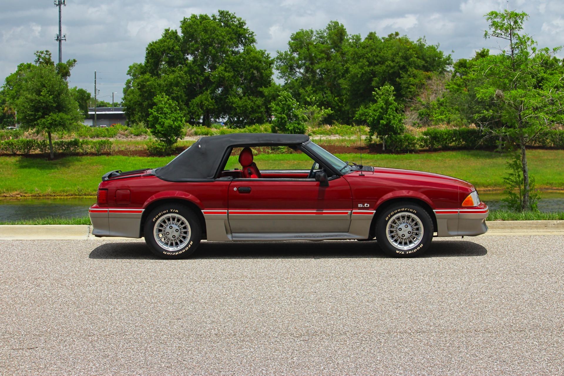 1988 Ford Mustang GT 42