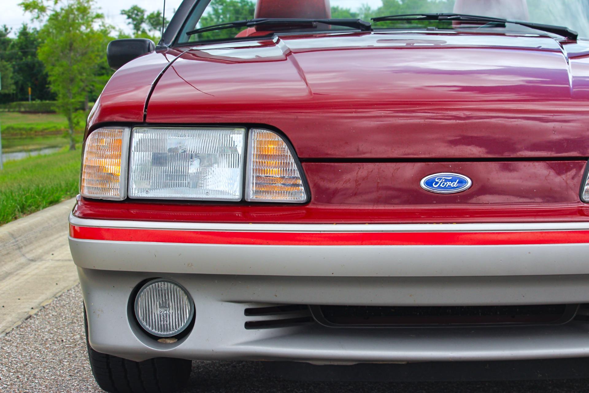 1988 Ford Mustang GT 34