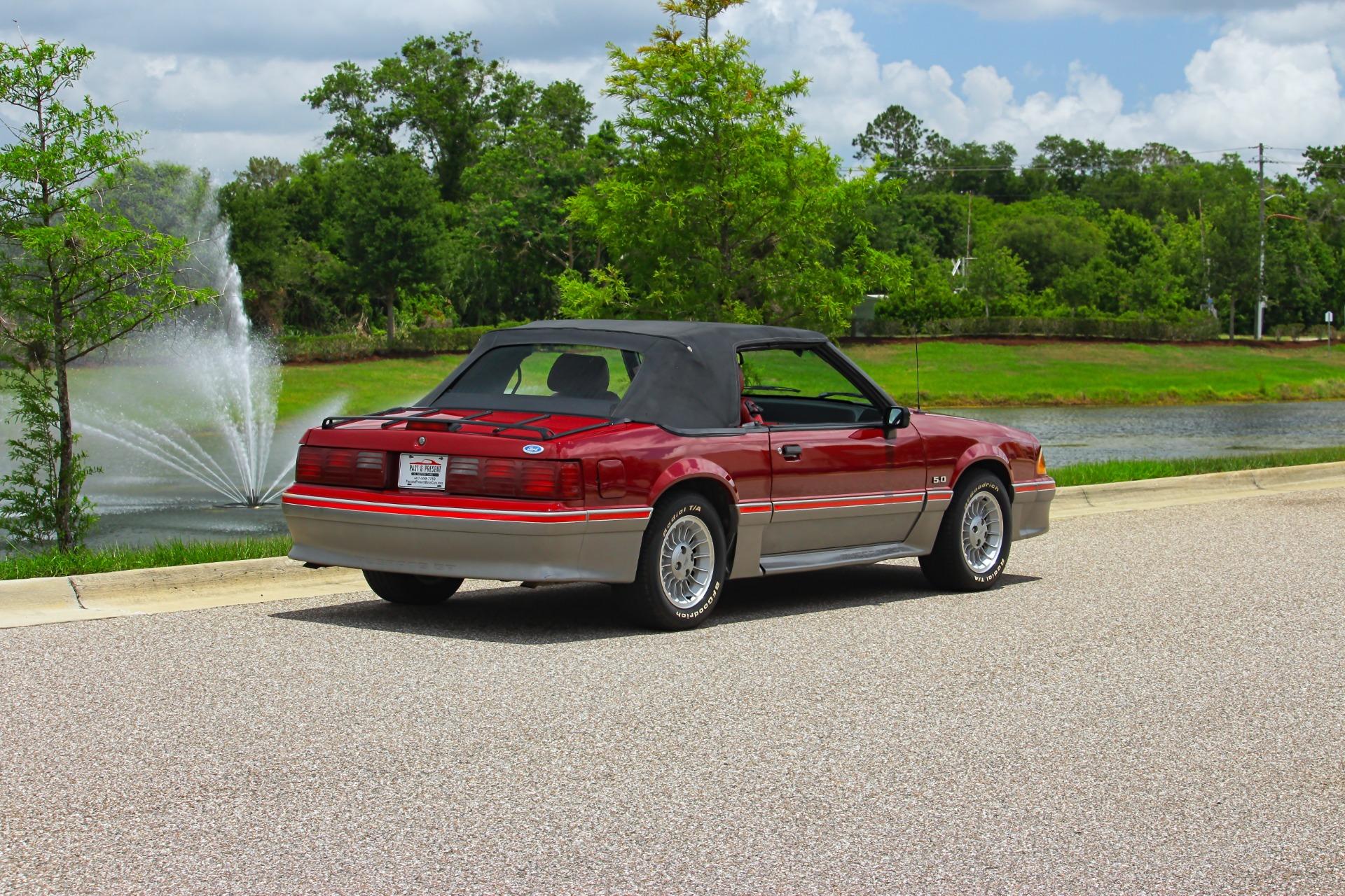 1988 Ford Mustang GT 41