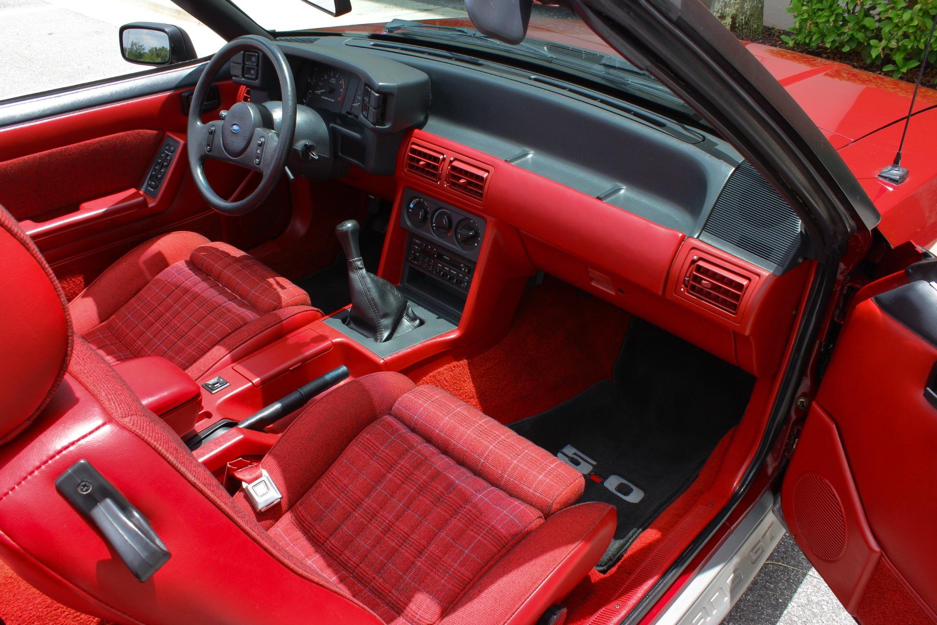 1988 Ford Mustang GT 71