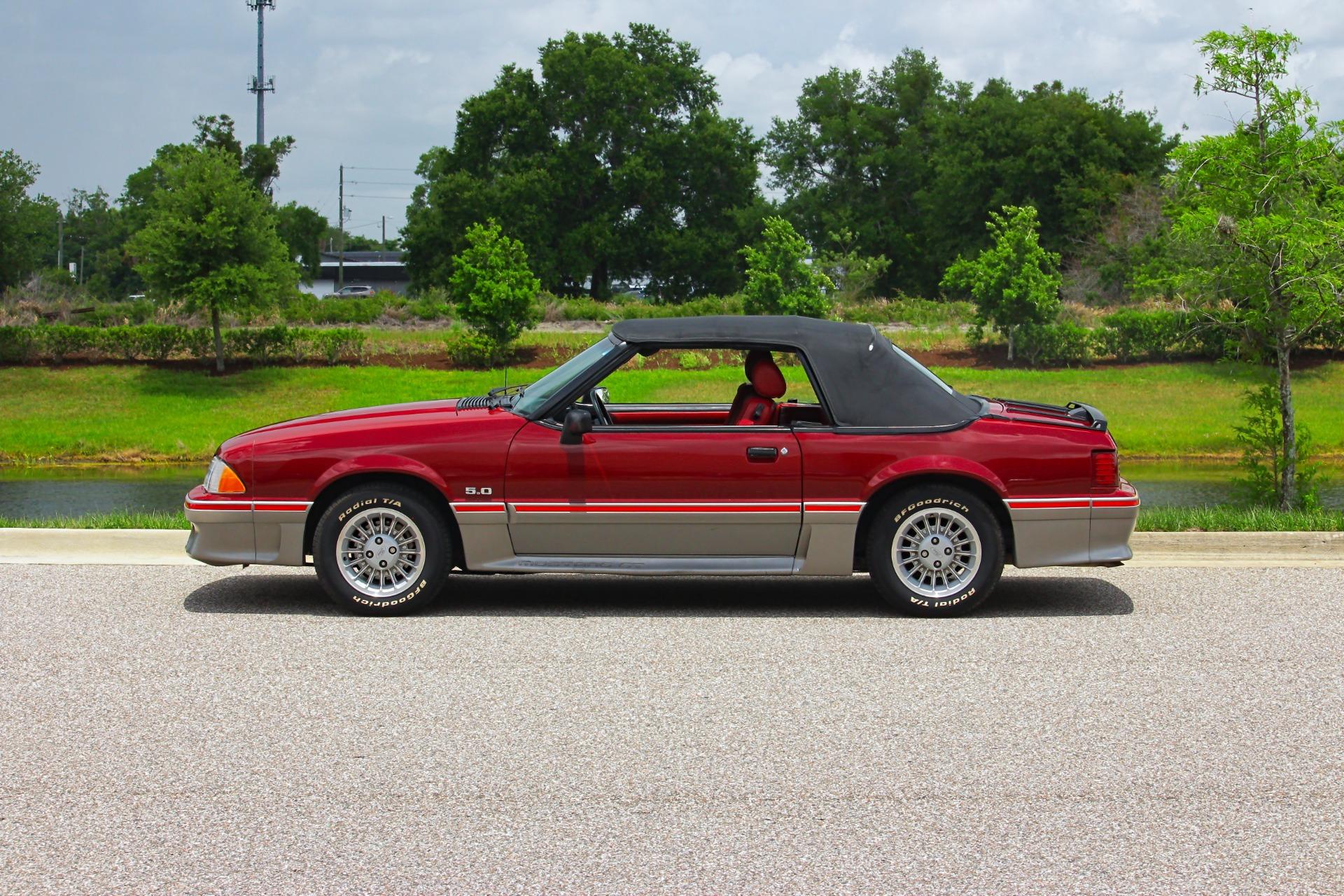 1988 Ford Mustang GT 37