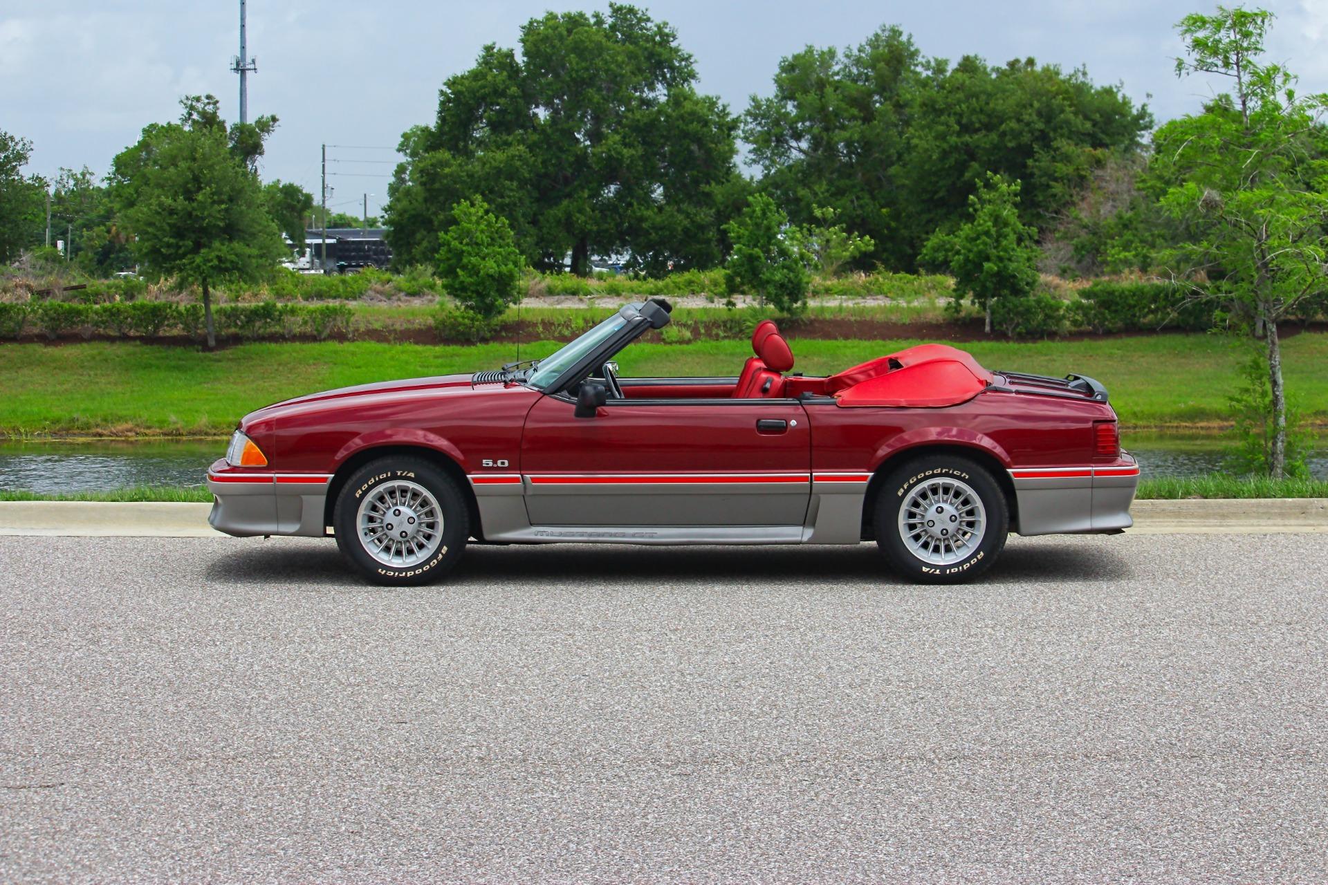 1988 Ford Mustang GT 2