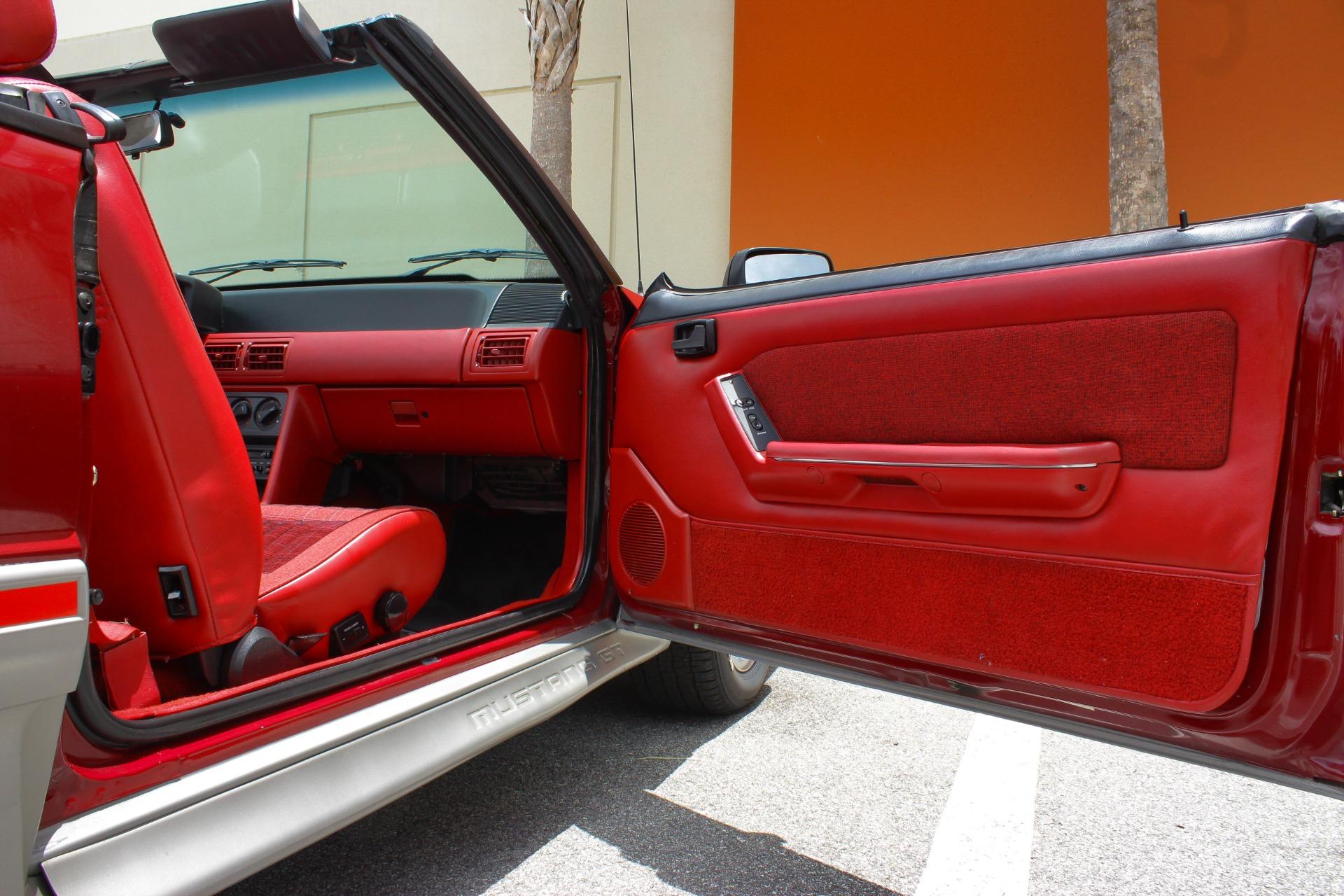 1988 Ford Mustang GT 68