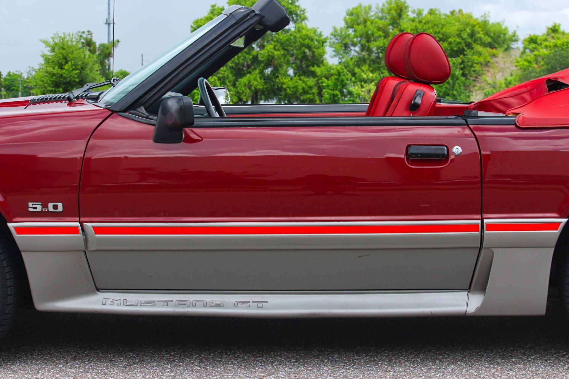 1988 Ford Mustang GT 29