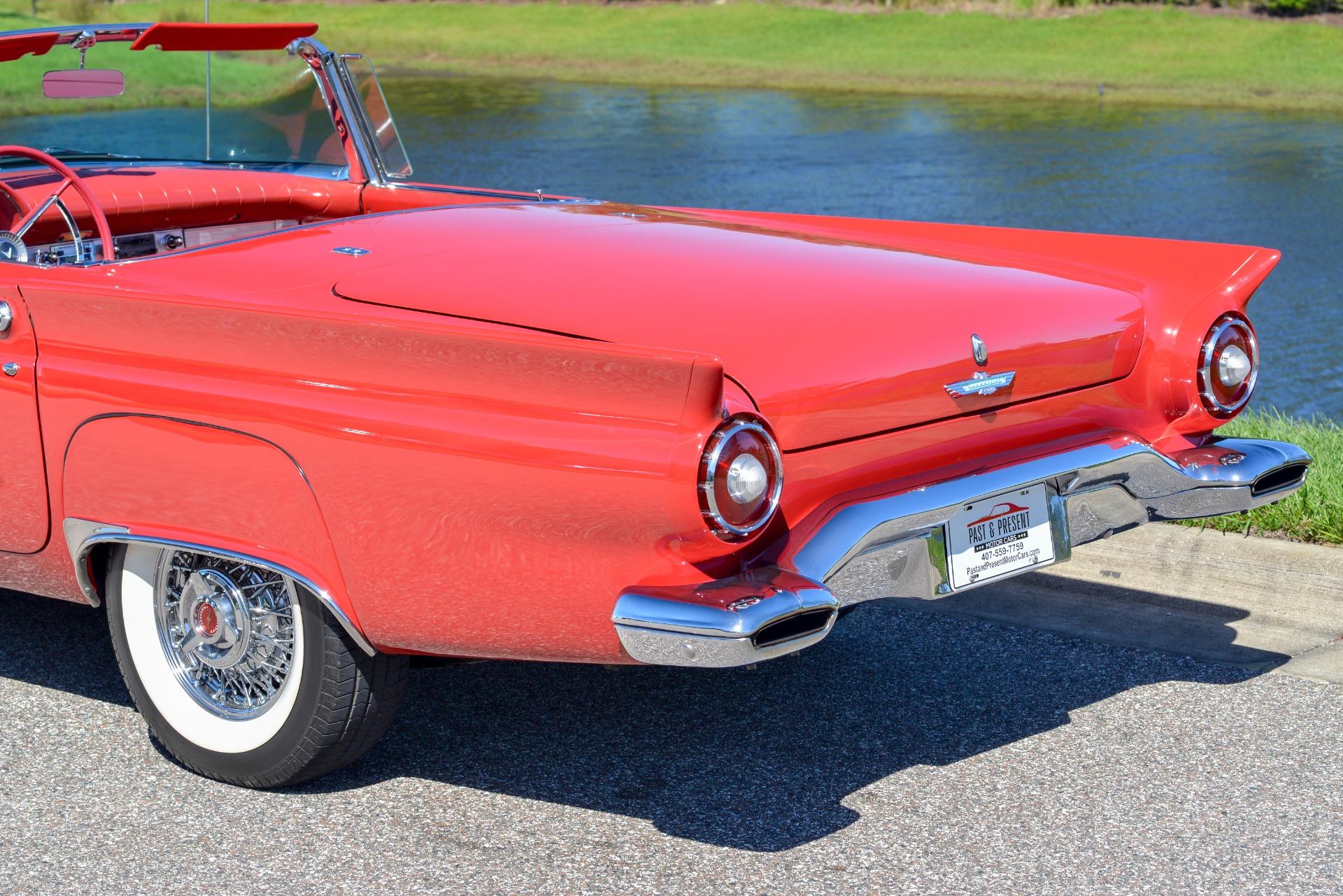 1957 Ford Thunderbird 30