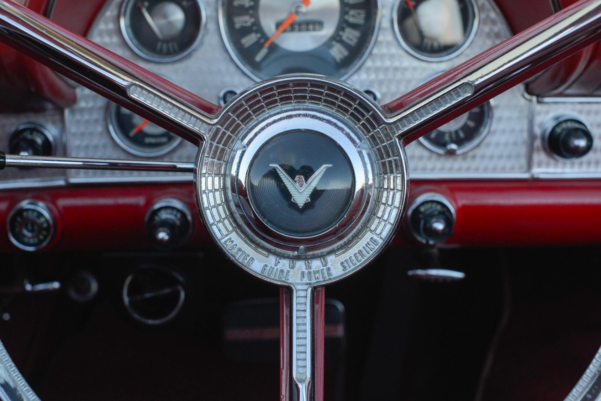 1957 Ford Thunderbird 71