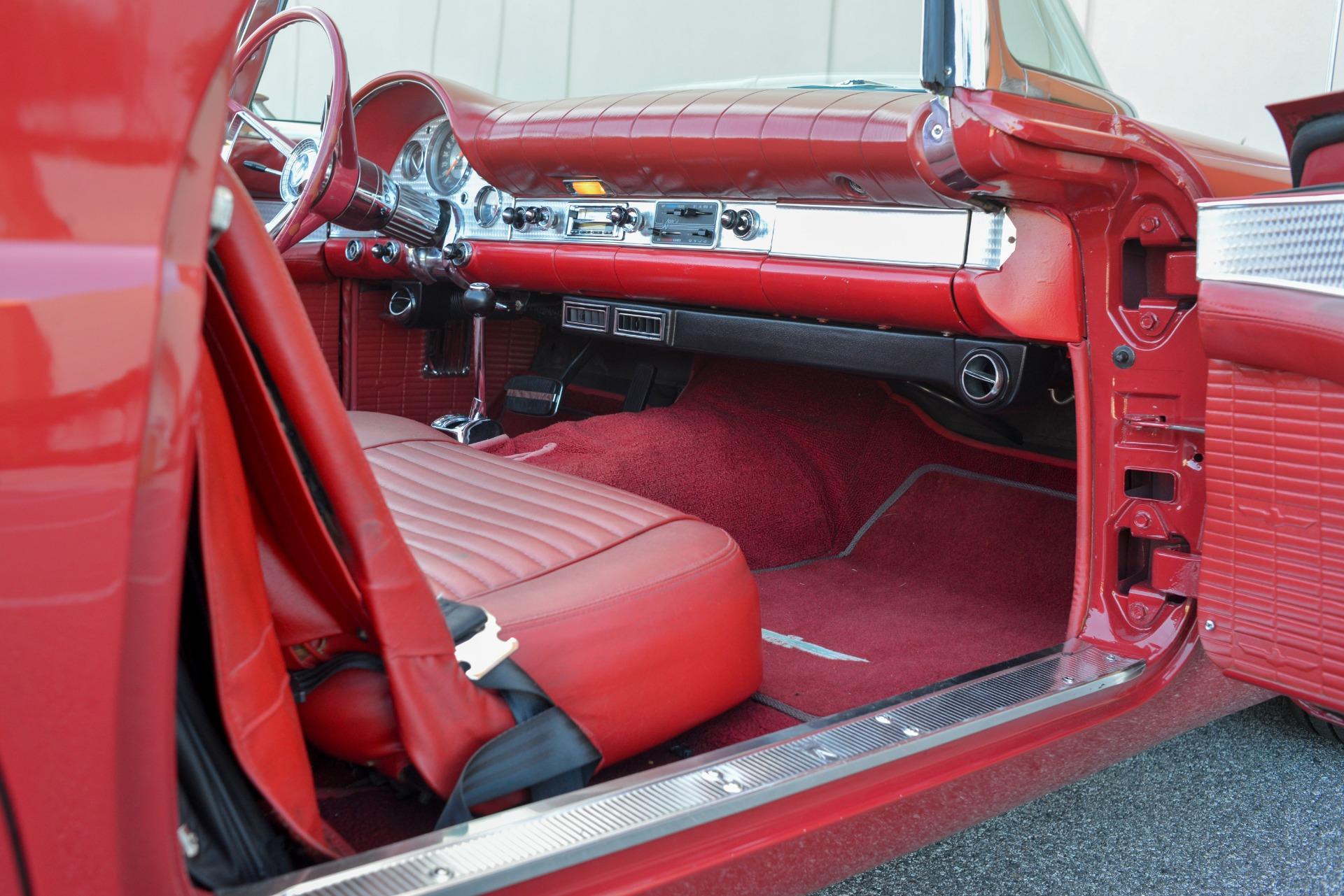 1957 Ford Thunderbird 68