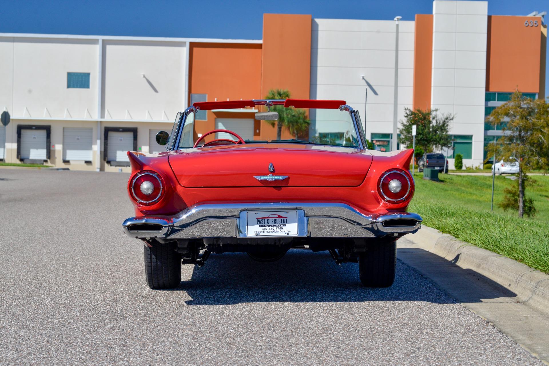 1957 Ford Thunderbird 27
