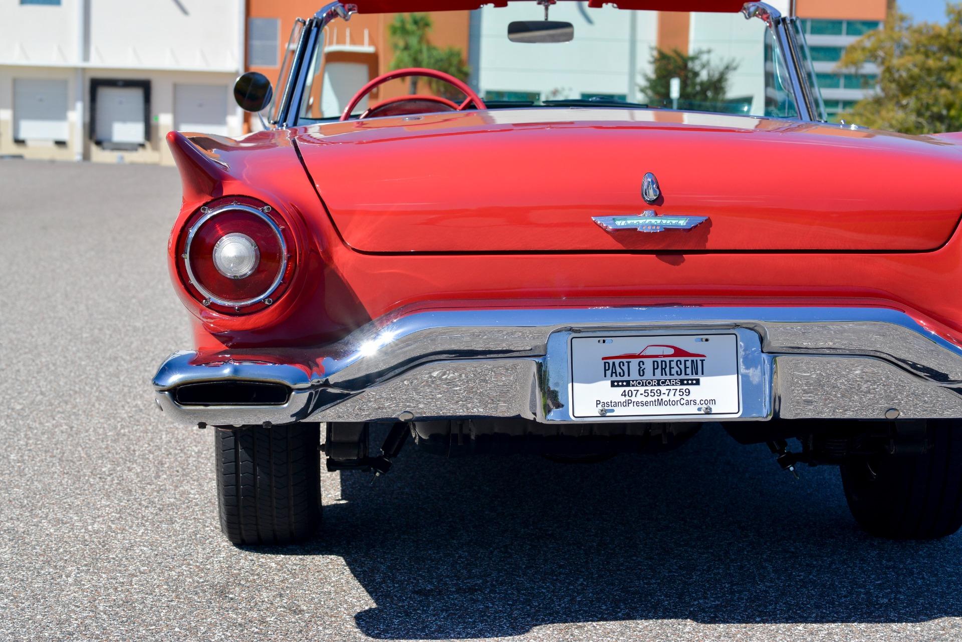 1957 Ford Thunderbird 29