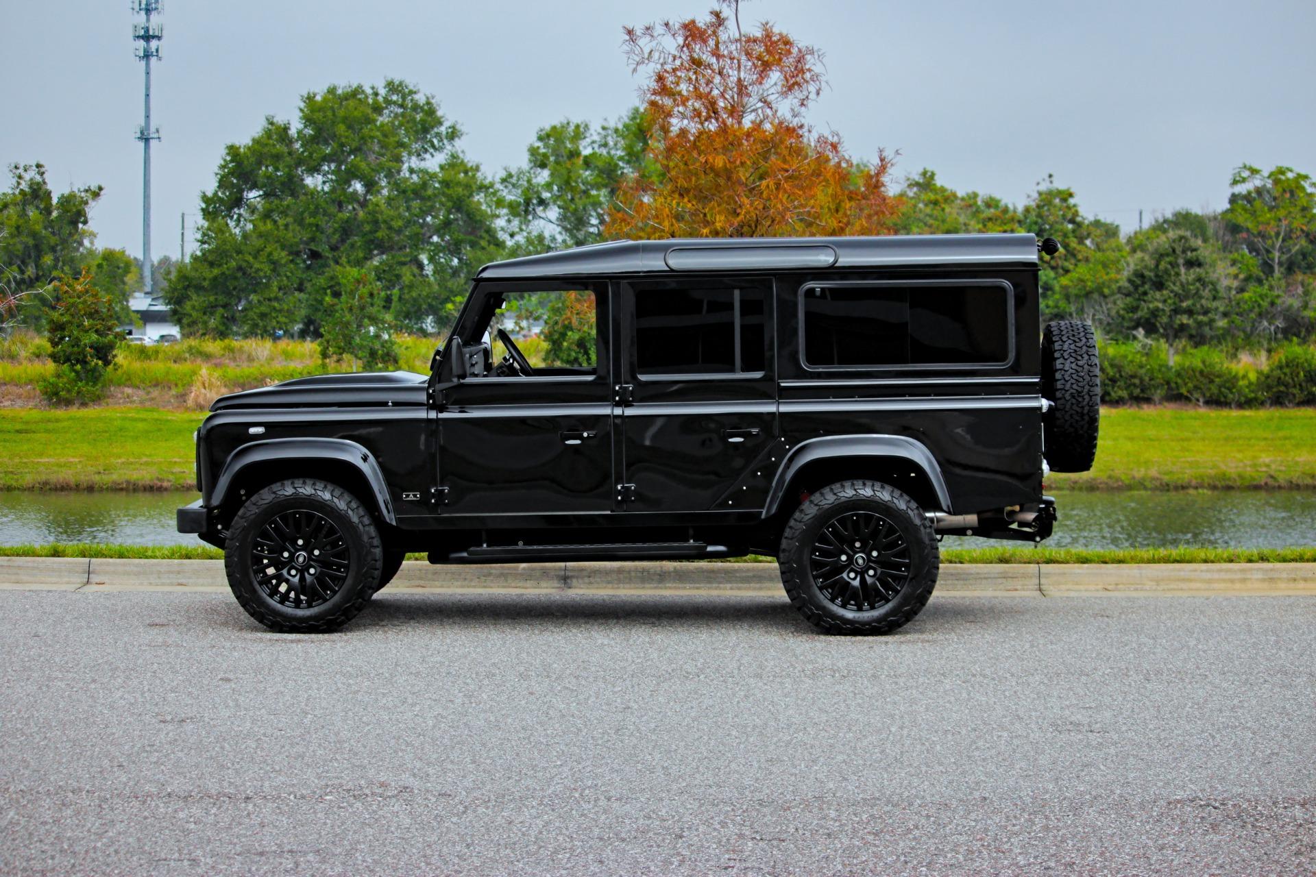 1989 Land Rover Defender 2