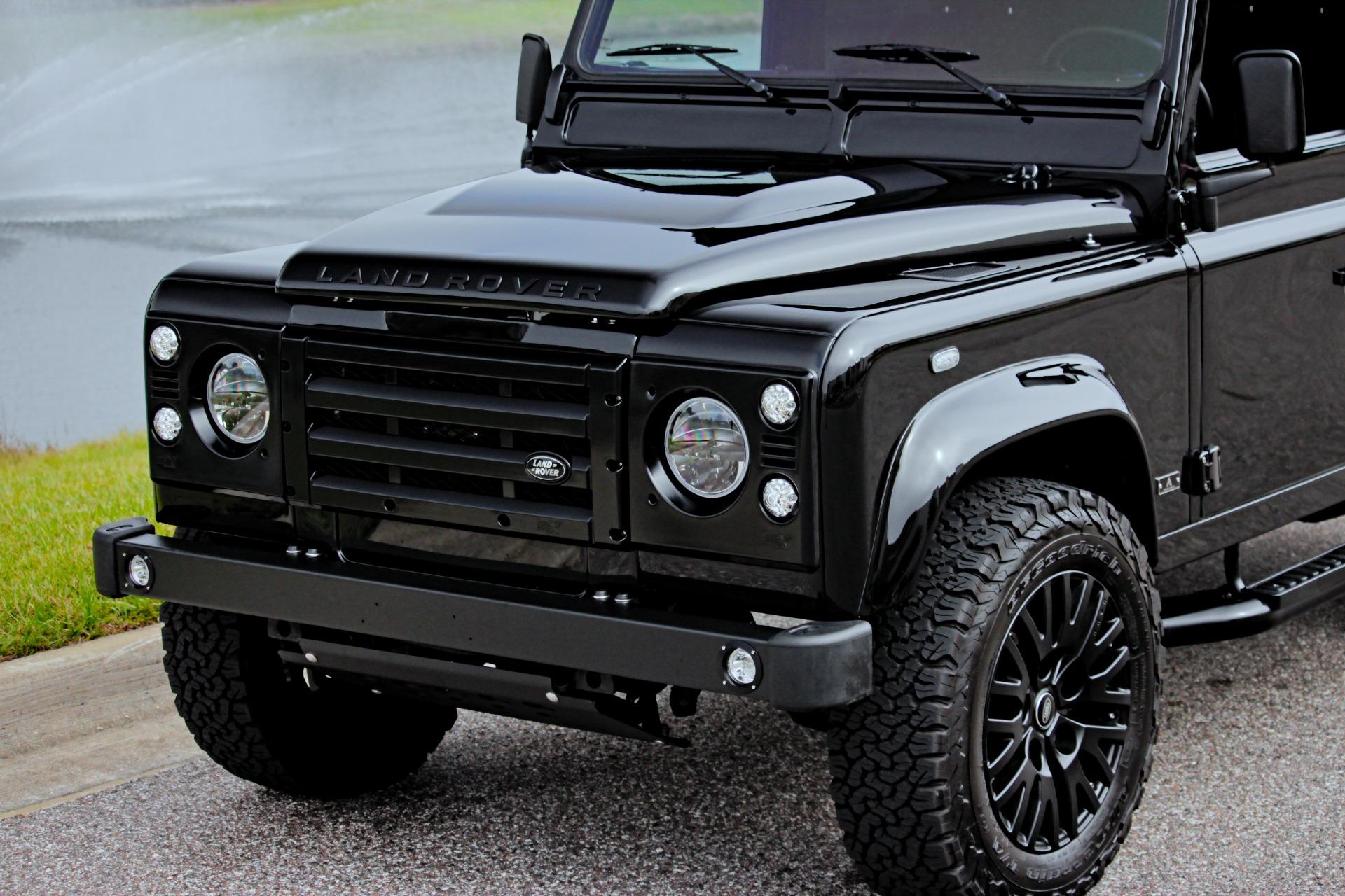 1989 Land Rover Defender 24