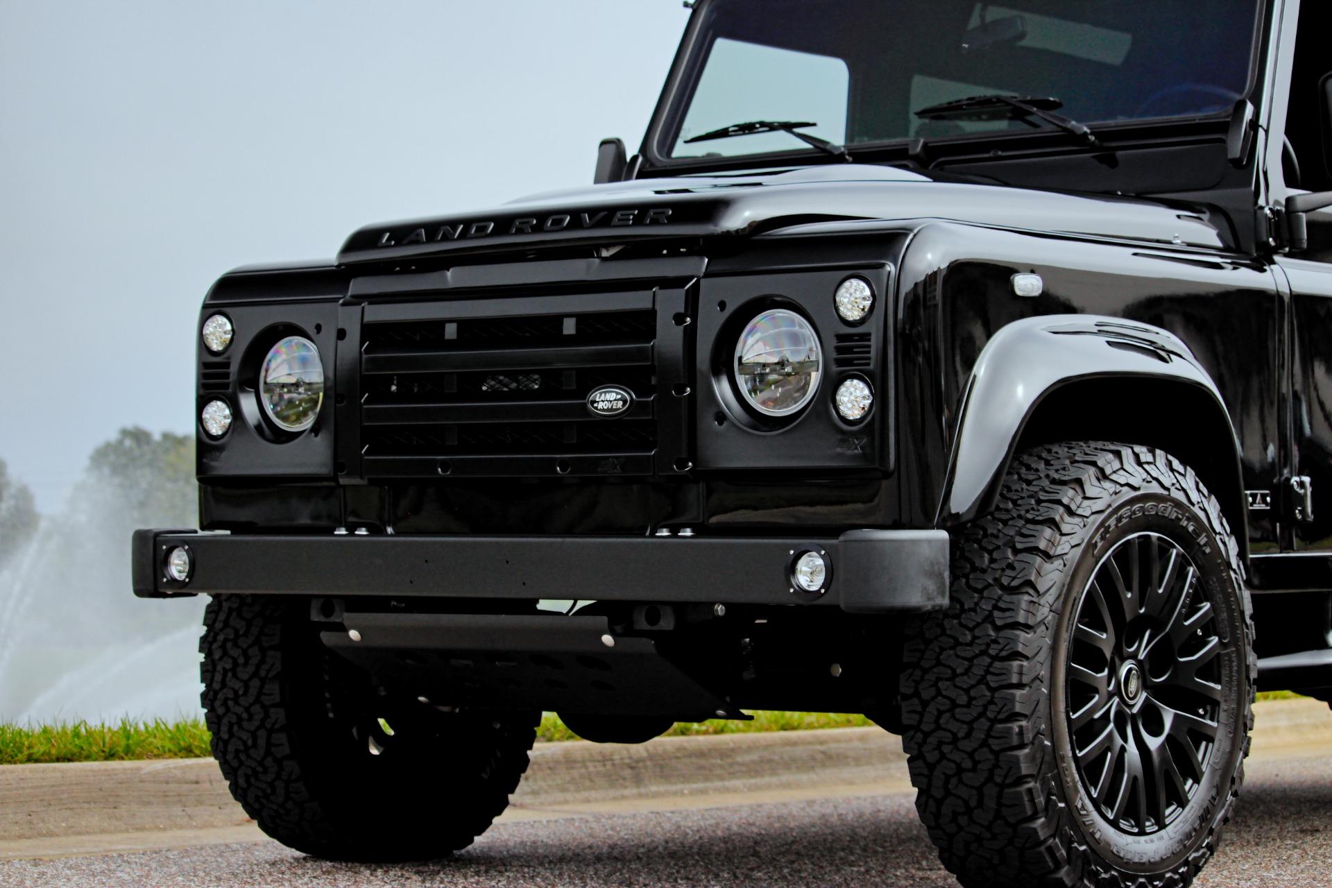 1989 Land Rover Defender 25