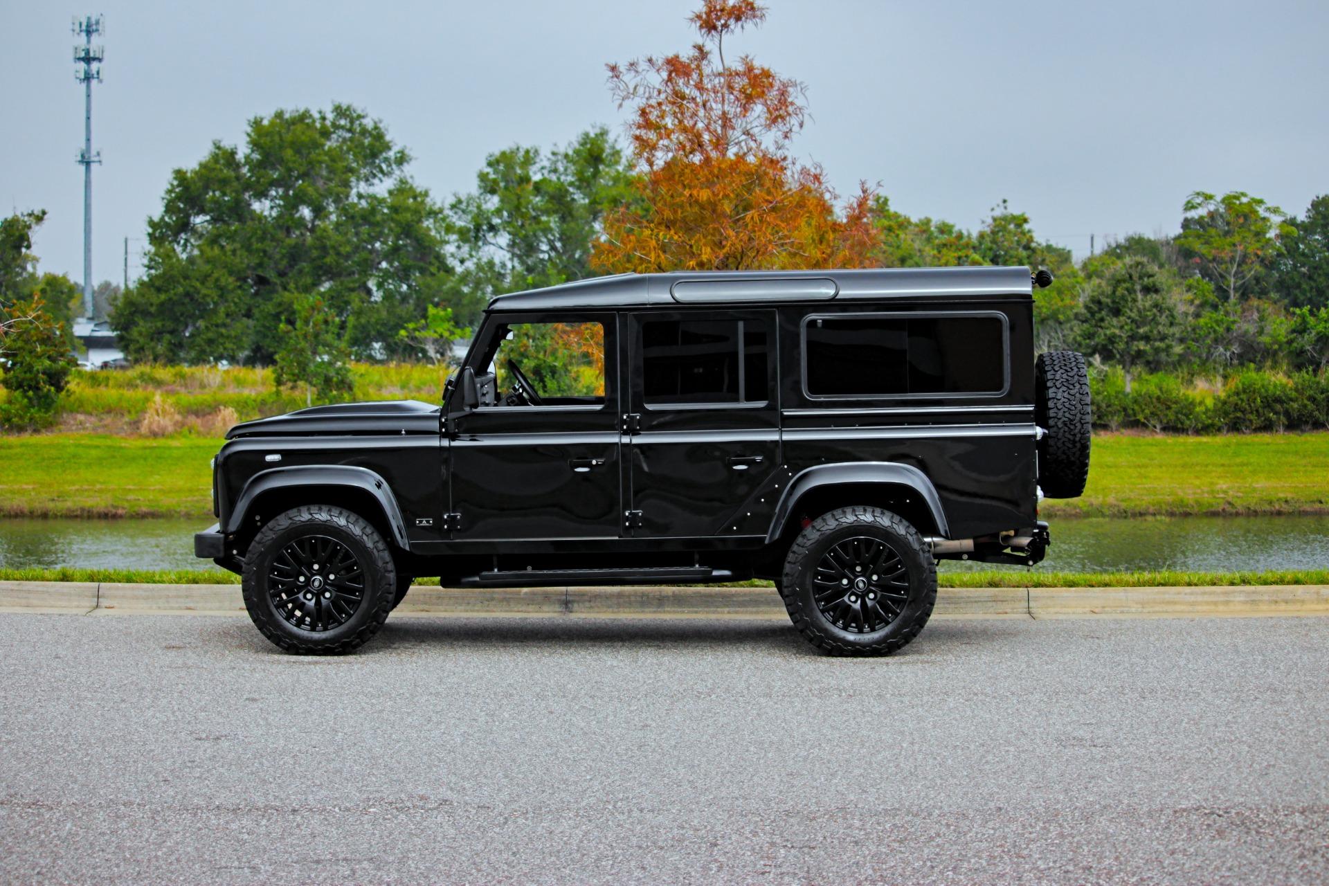 1989 Land Rover Defender 17
