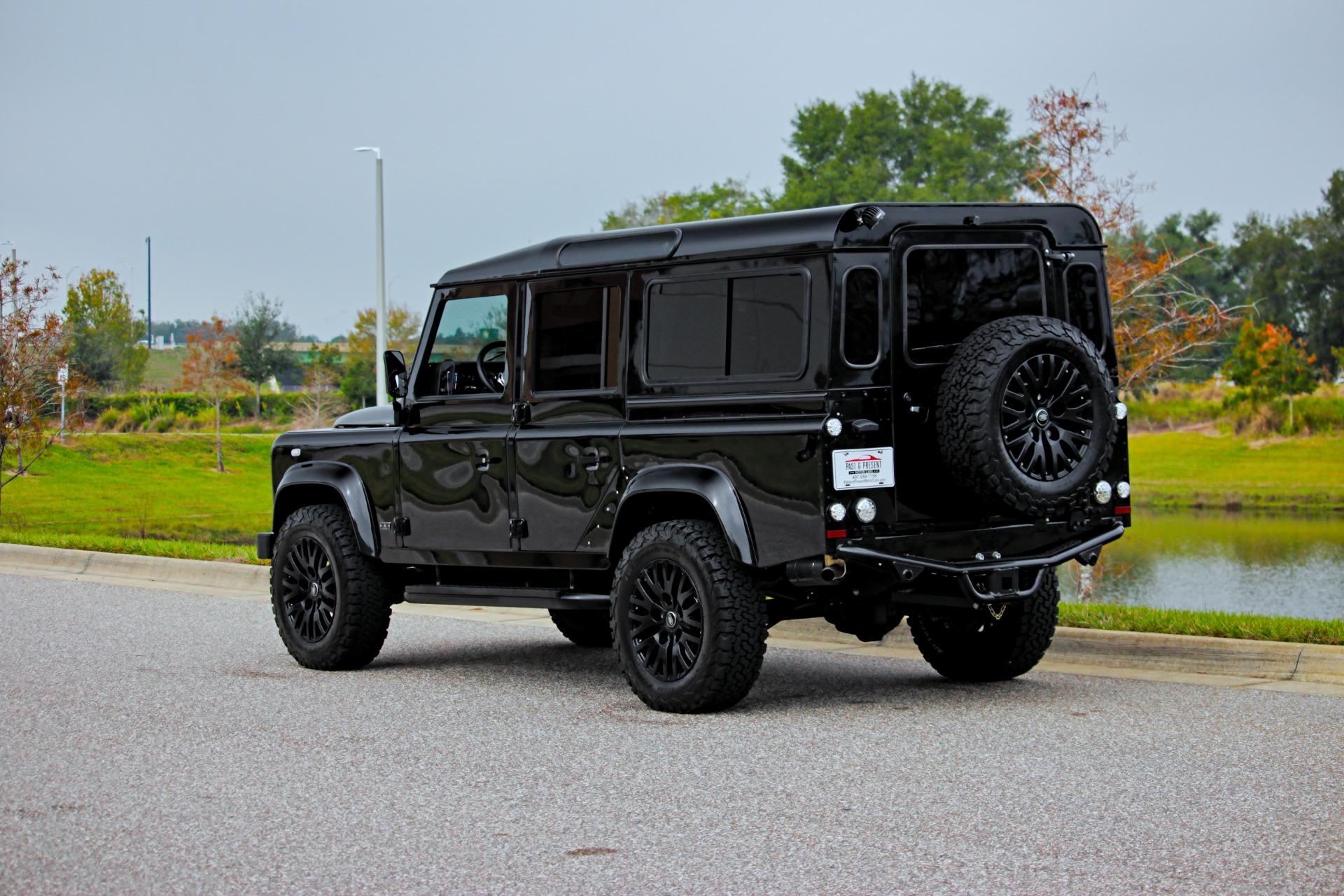 1989 Land Rover Defender 3