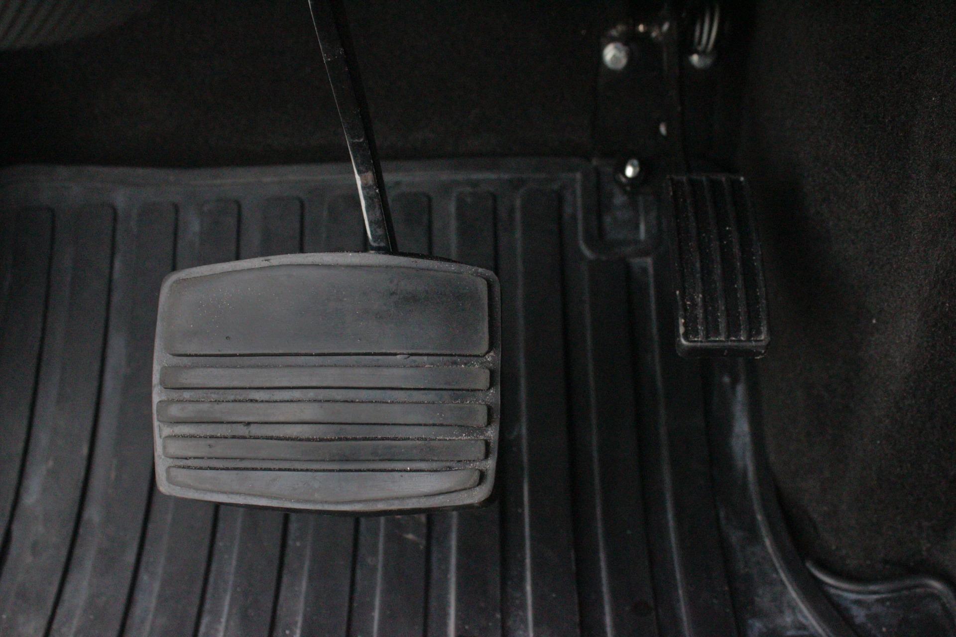 1989 Land Rover Defender 73