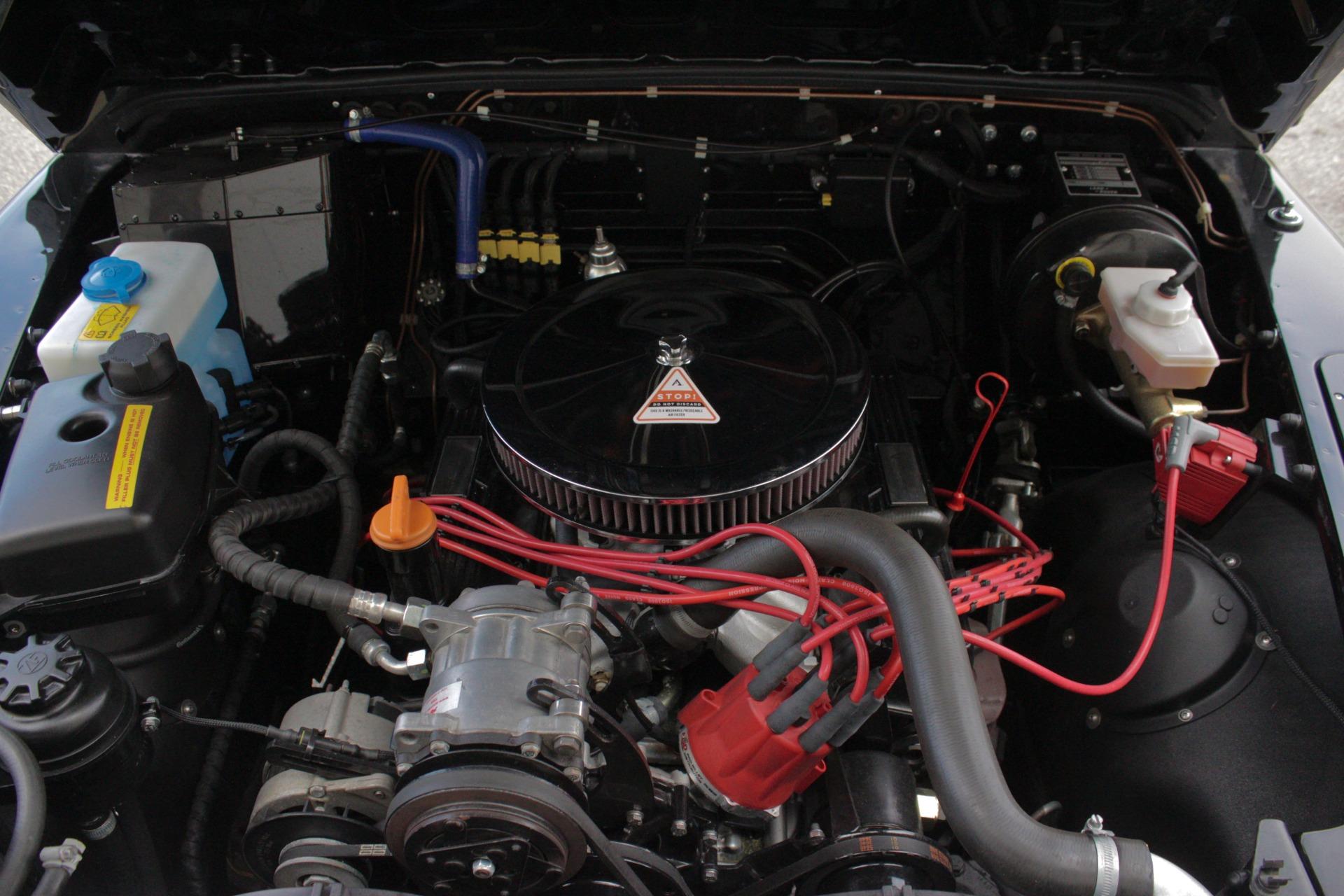 1989 Land Rover Defender 9