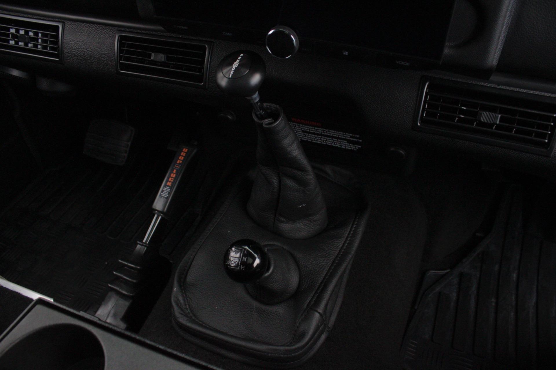 1989 Land Rover Defender 68