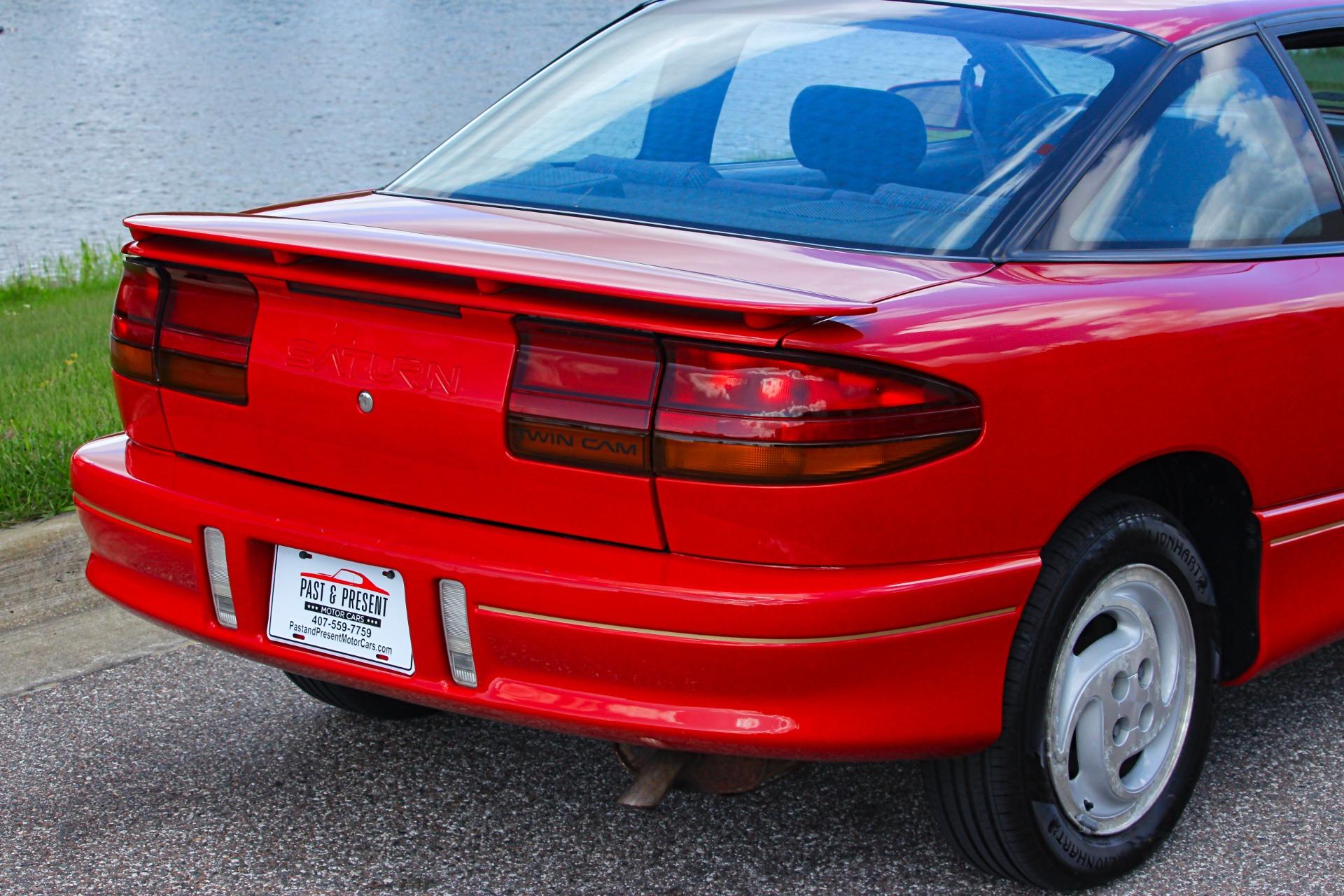1994 Saturn SC2 38