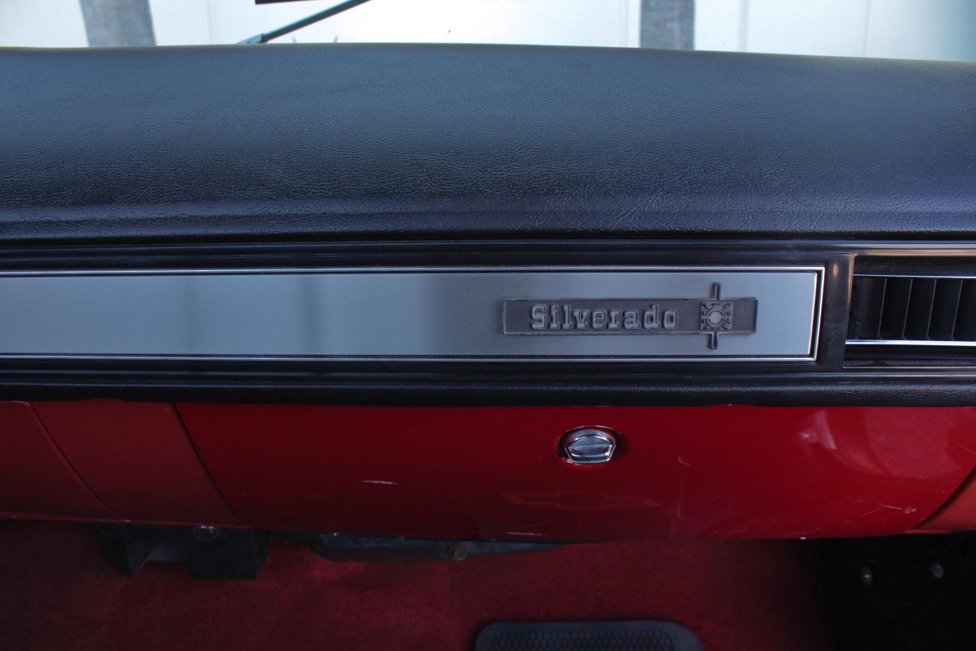 1977 Chevrolet C10 Silverado 54