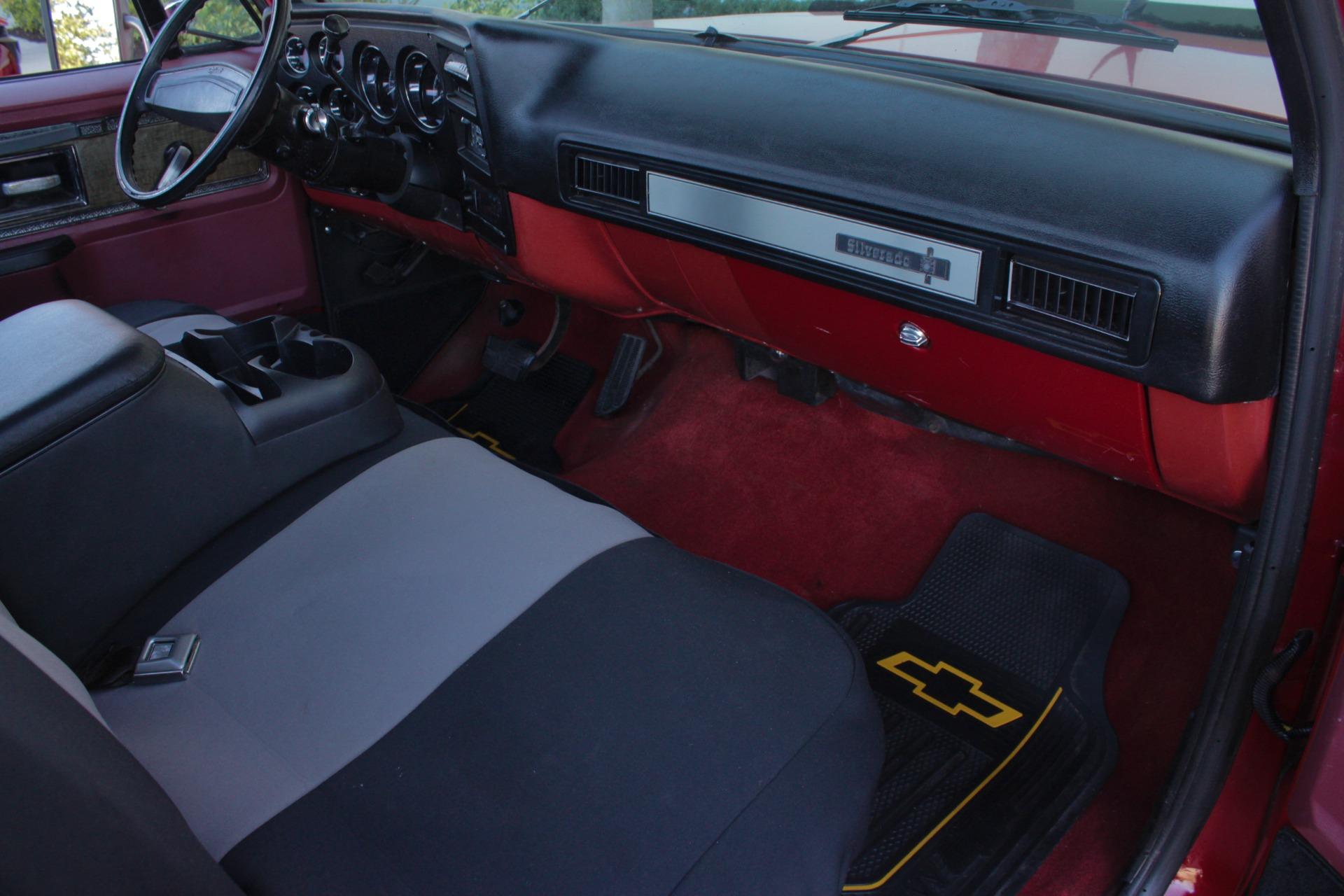 1977 Chevrolet C10 Silverado 50