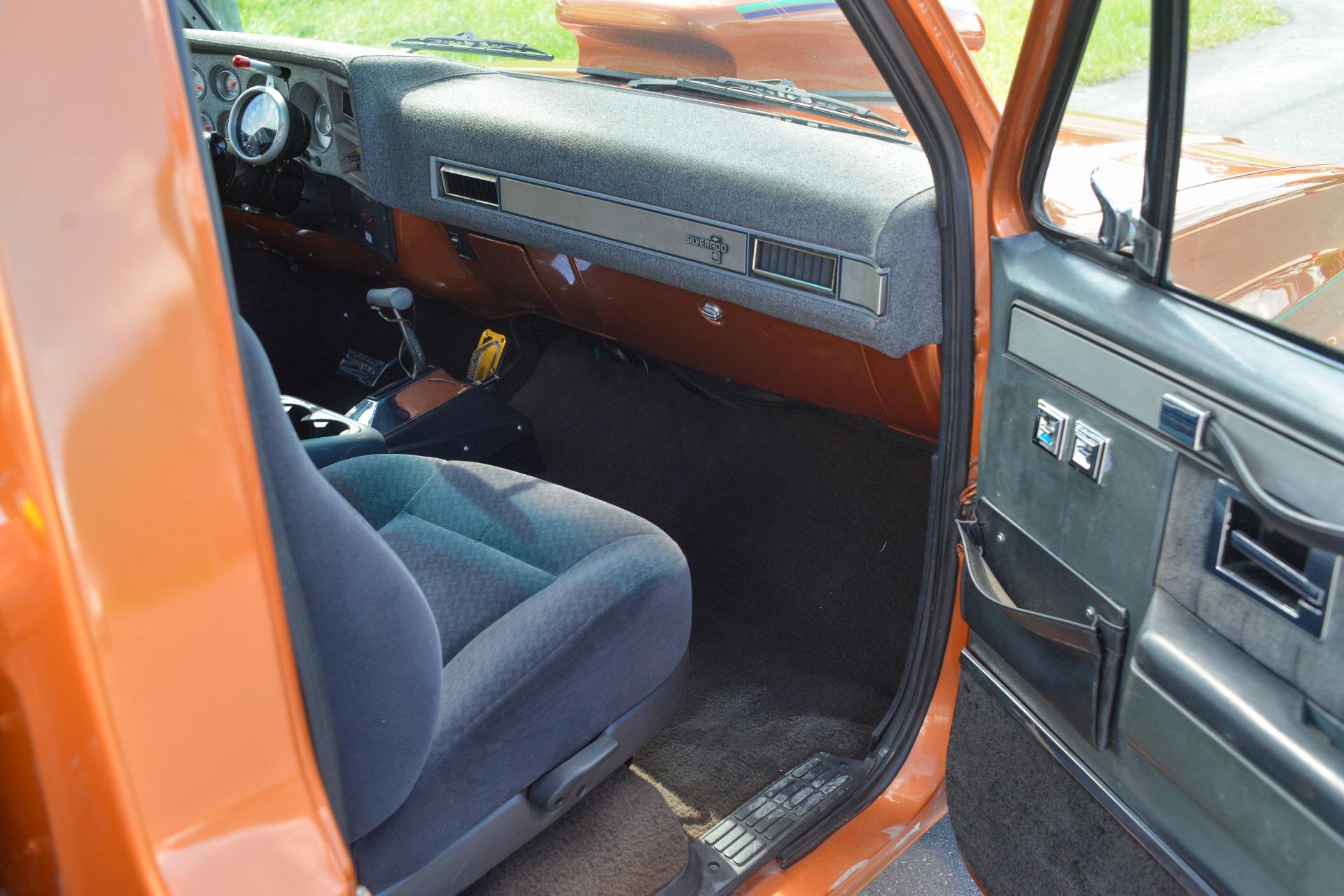 1983 Chevrolet C10 Stepside 57