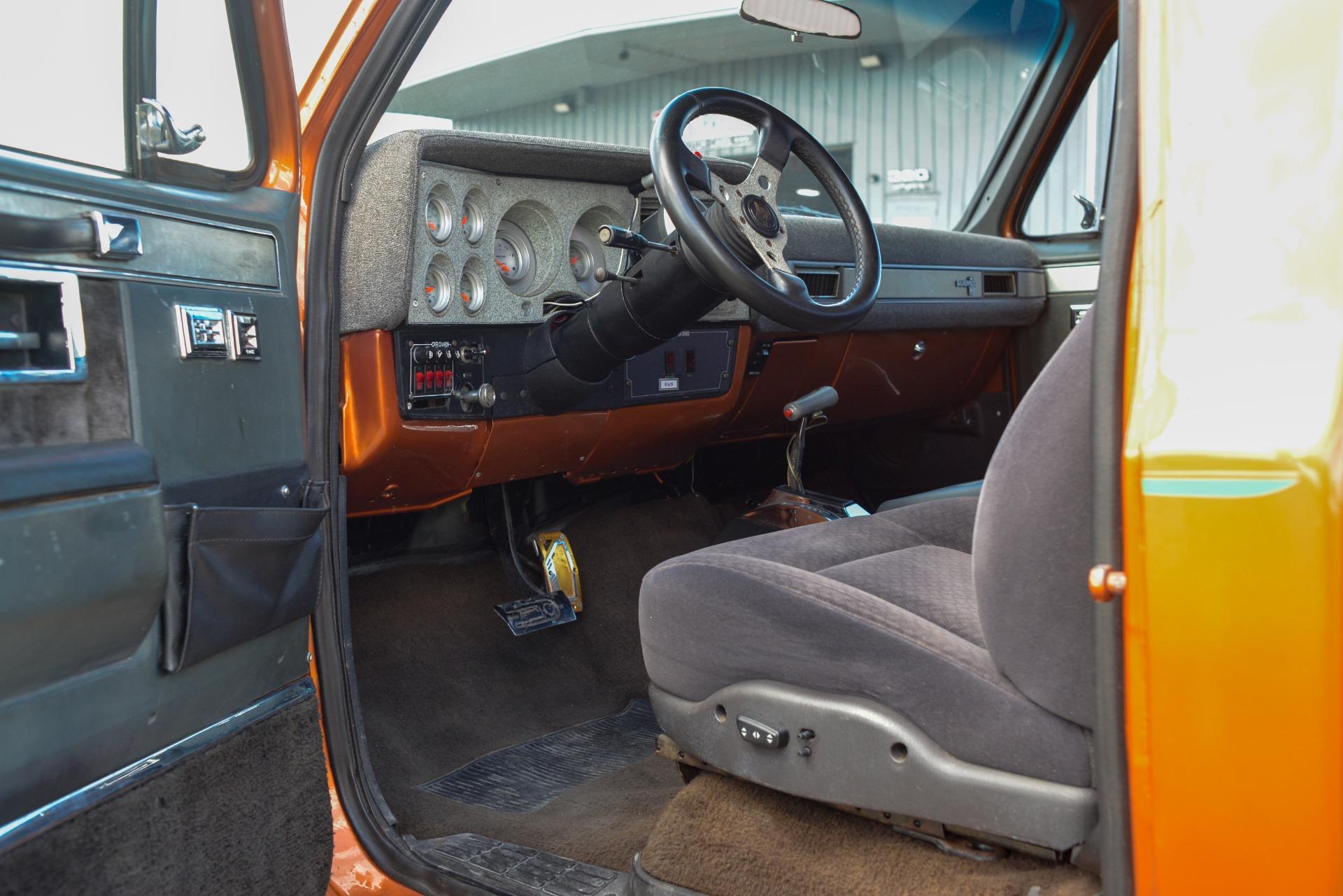 1983 Chevrolet C10 Stepside 54