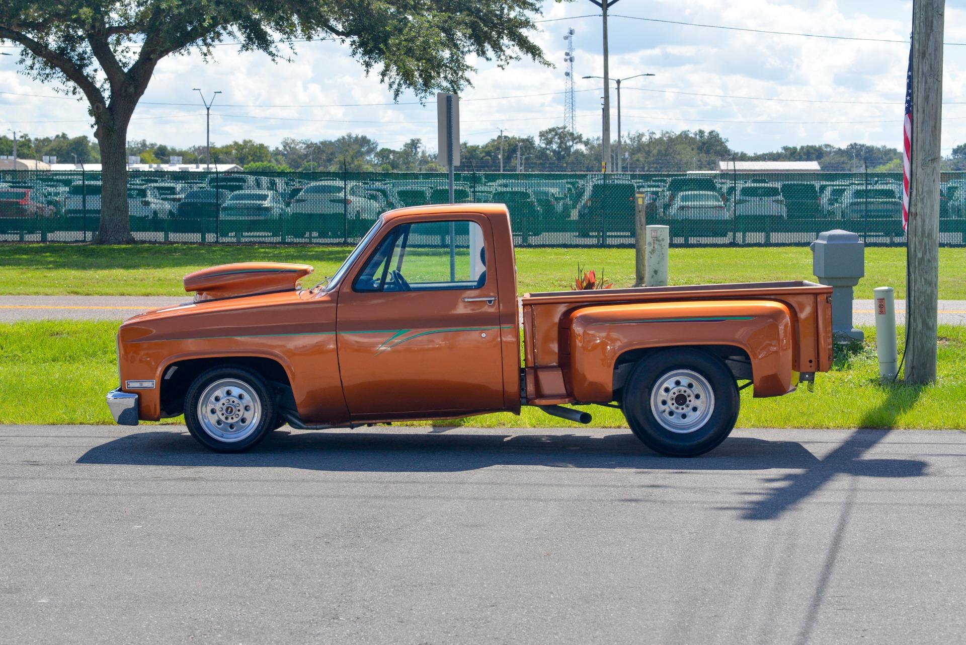 1983 Chevrolet C10 Stepside 2