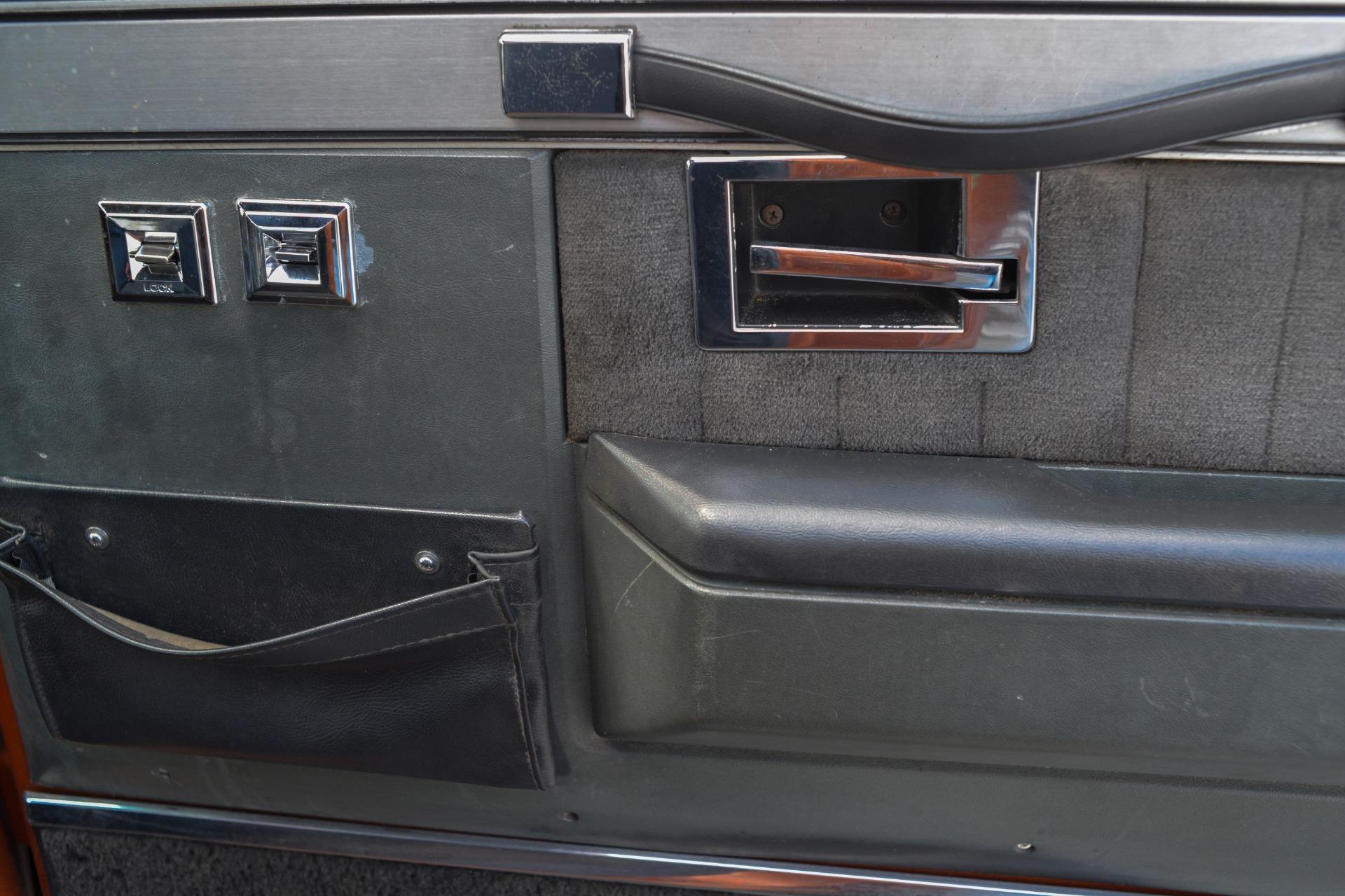 1983 Chevrolet C10 Stepside 51