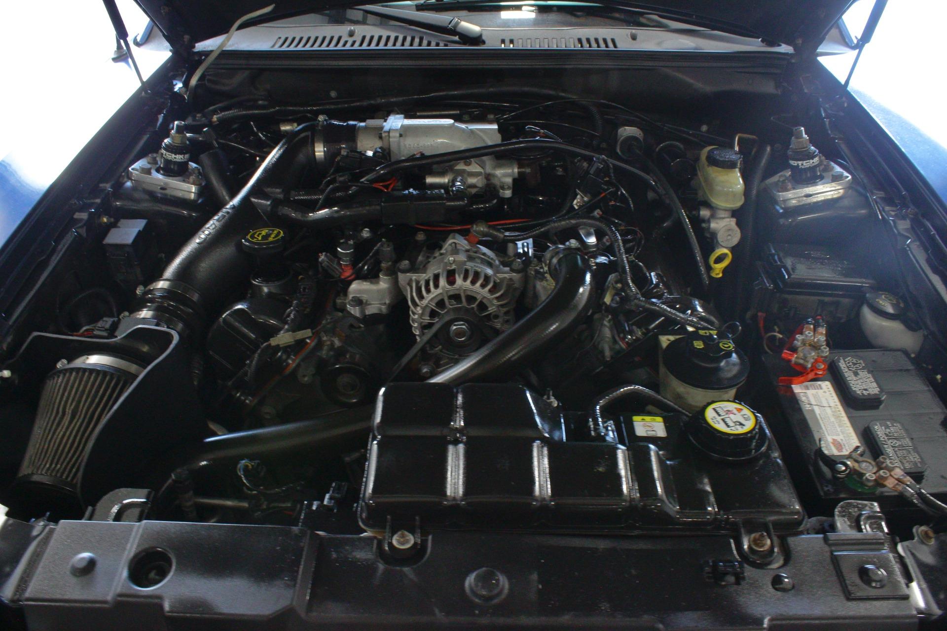 2003 Ford Mustang GT 9