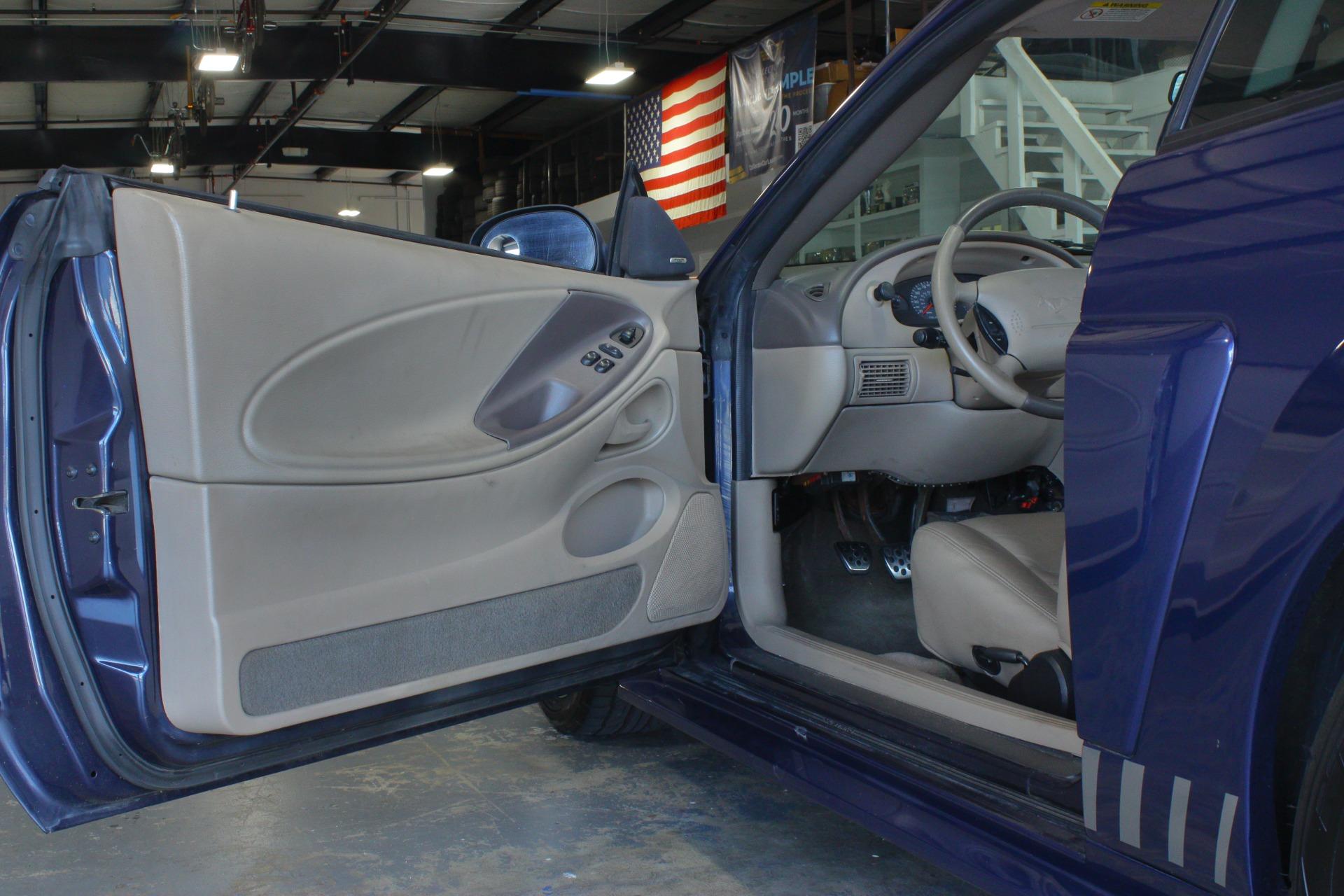 2003 Ford Mustang GT 45