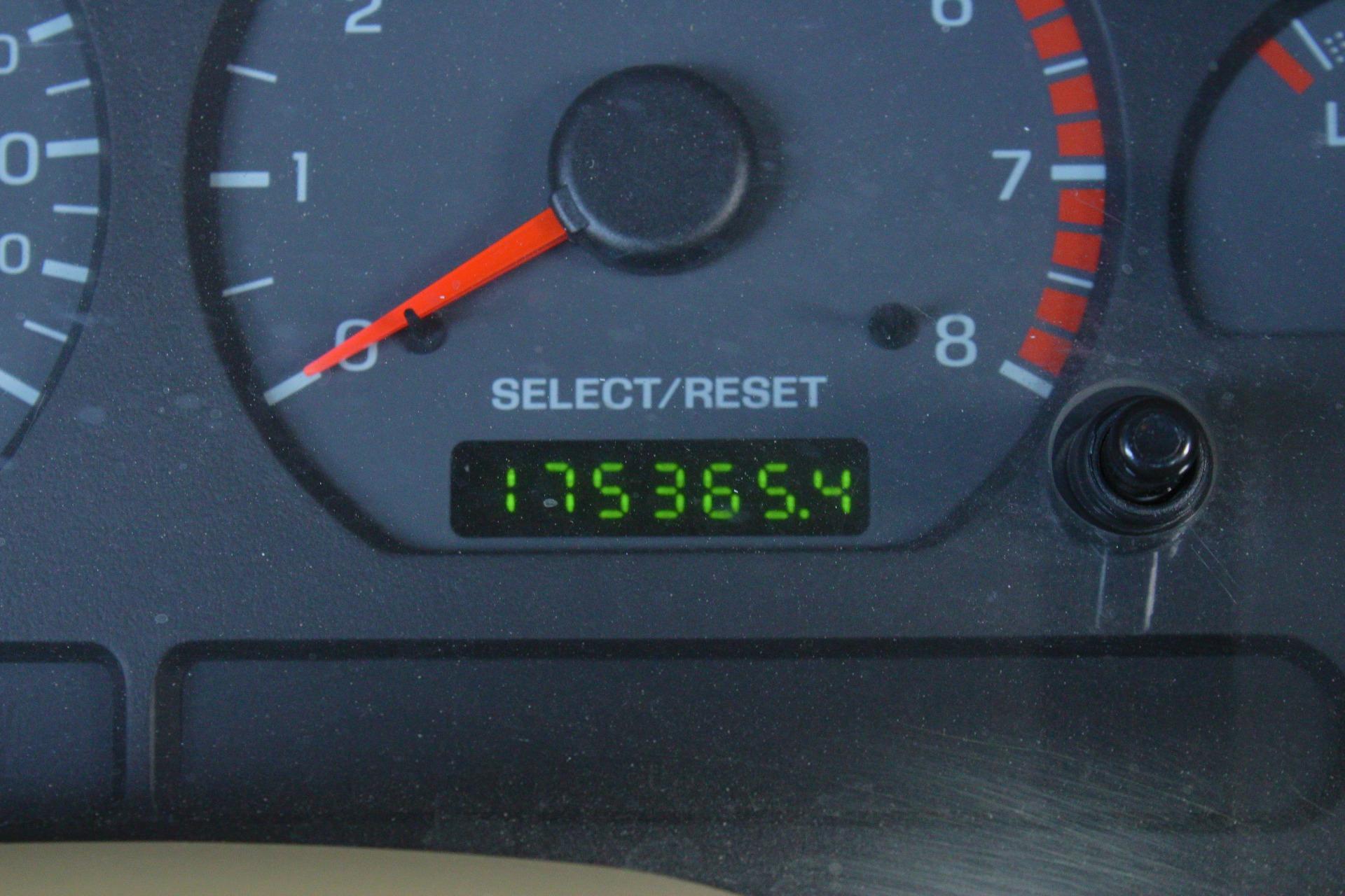 2003 Ford Mustang GT 57