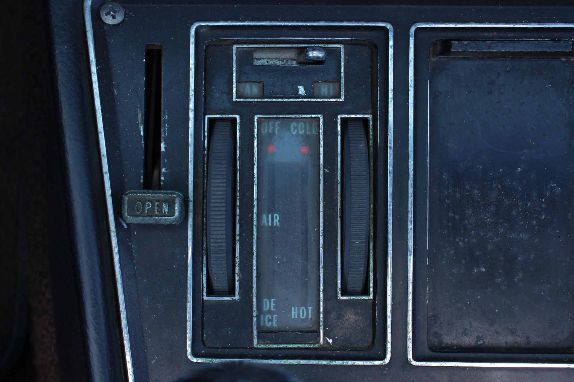1968 Chevrolet Corvette 75