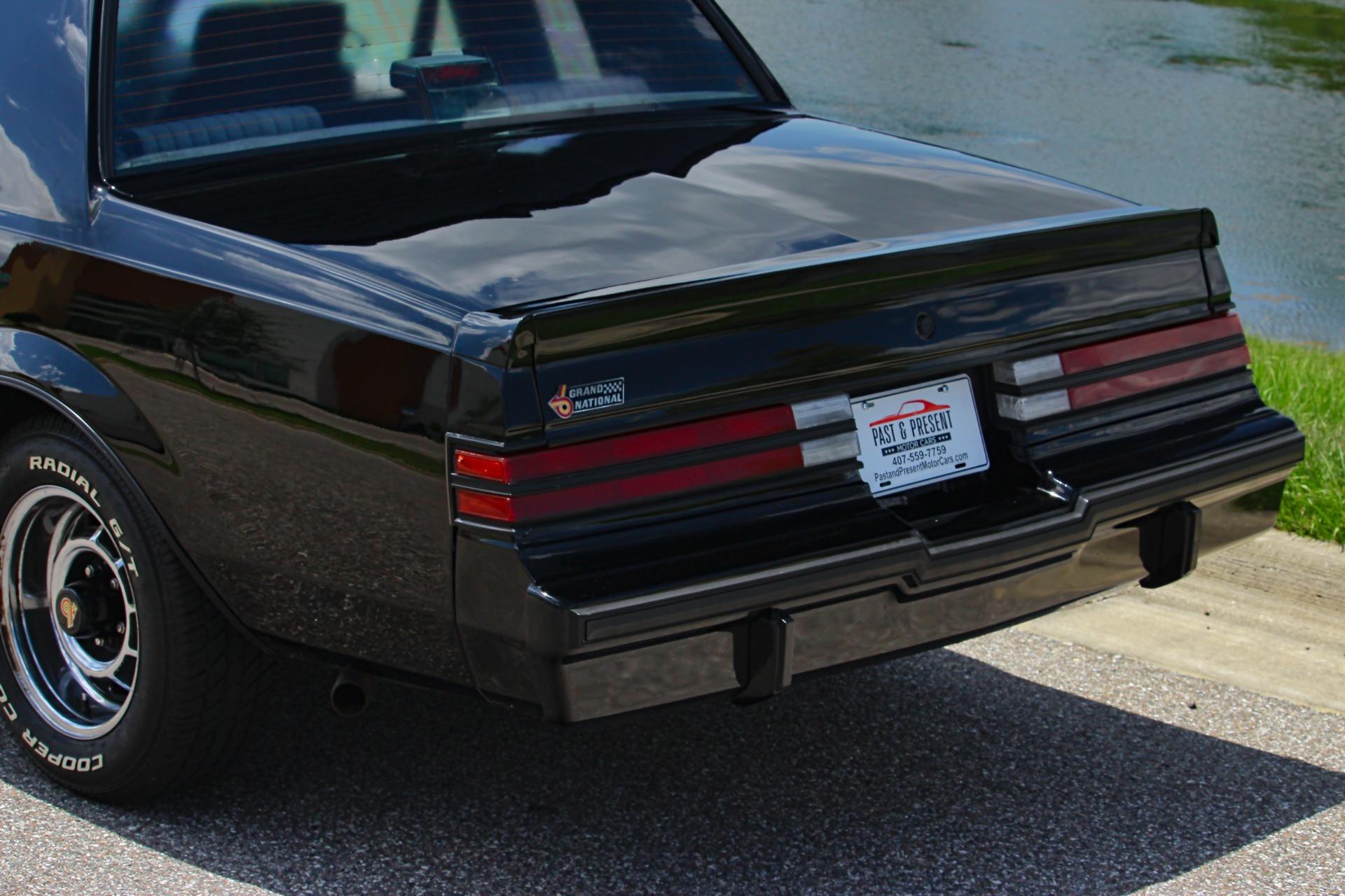 1987 Buick Grand National 23