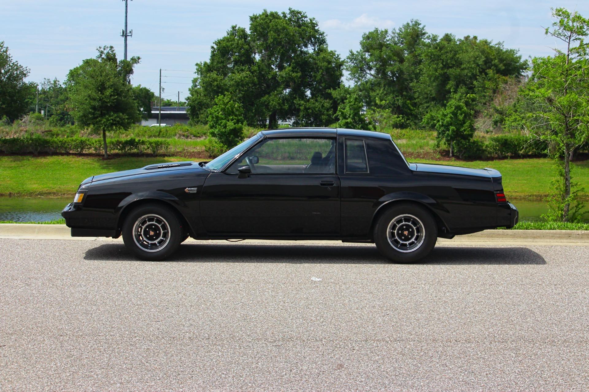 1987 Buick Grand National 33