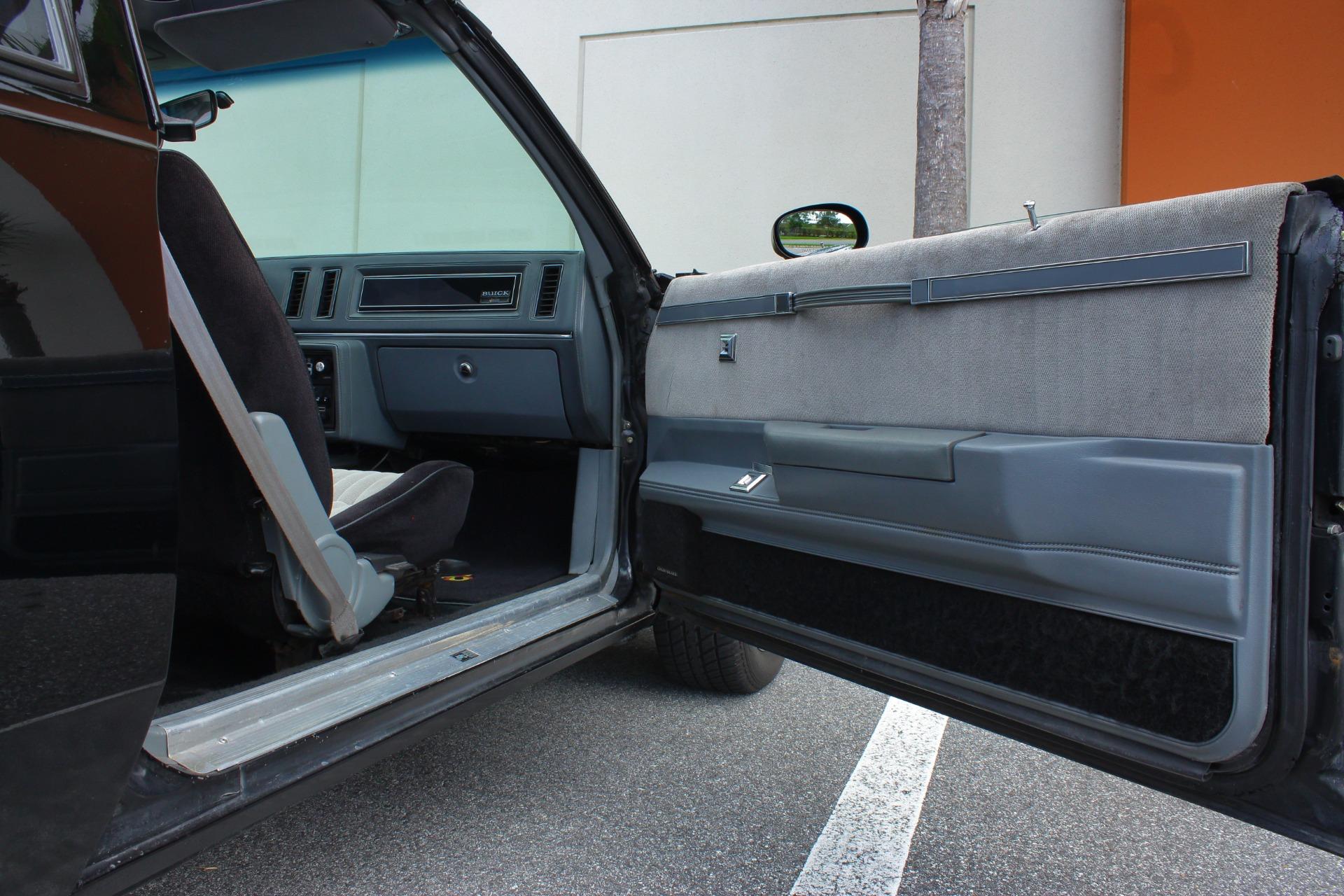 1987 Buick Grand National 68