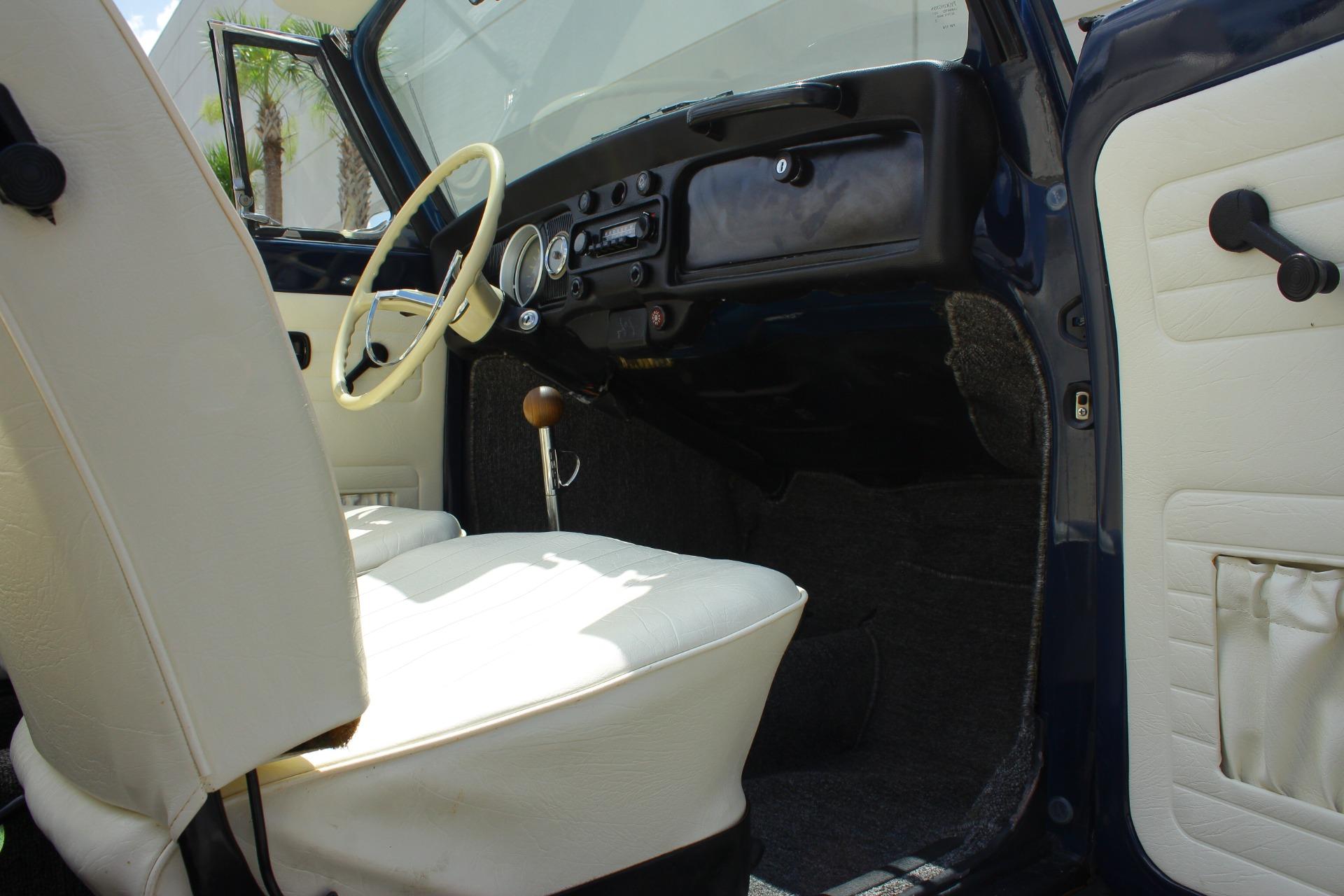 1970 Volkswagen Bug 71
