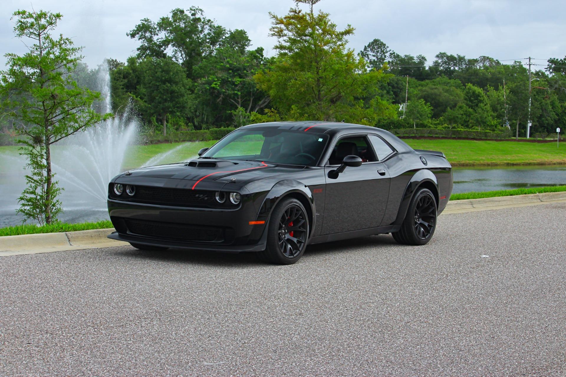 2023 Dodge Challenger 1