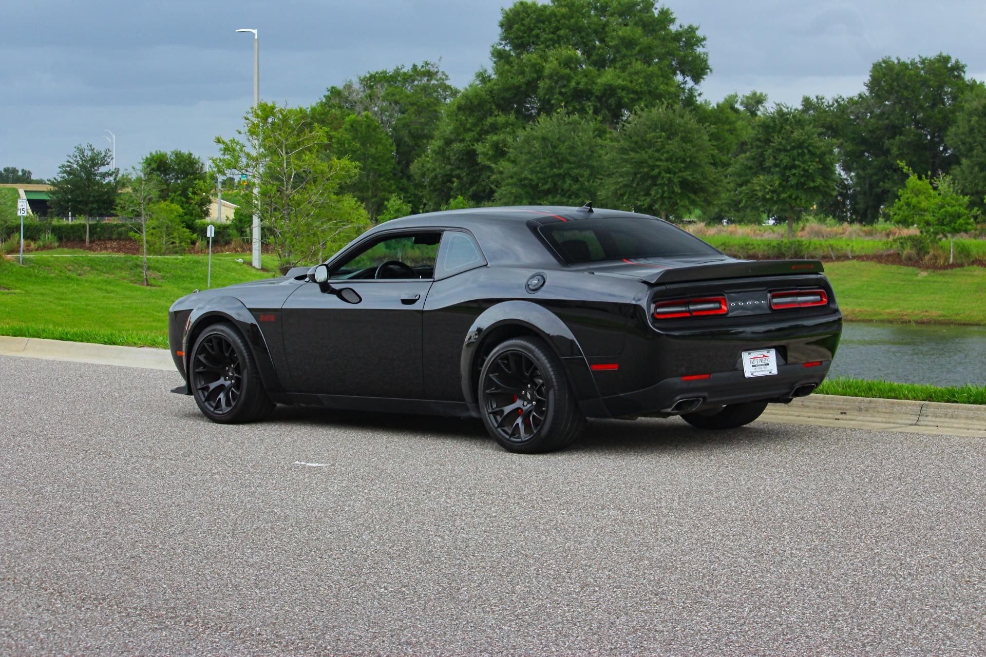 2023 Dodge Challenger 3