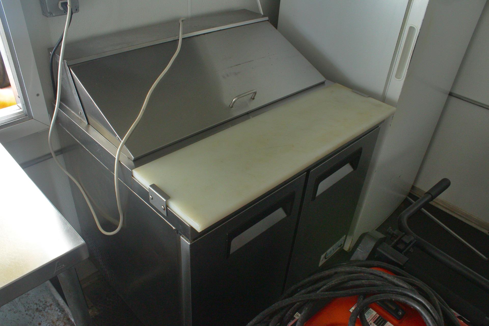 2009 Middlesex Equipment  Food Trailer 17